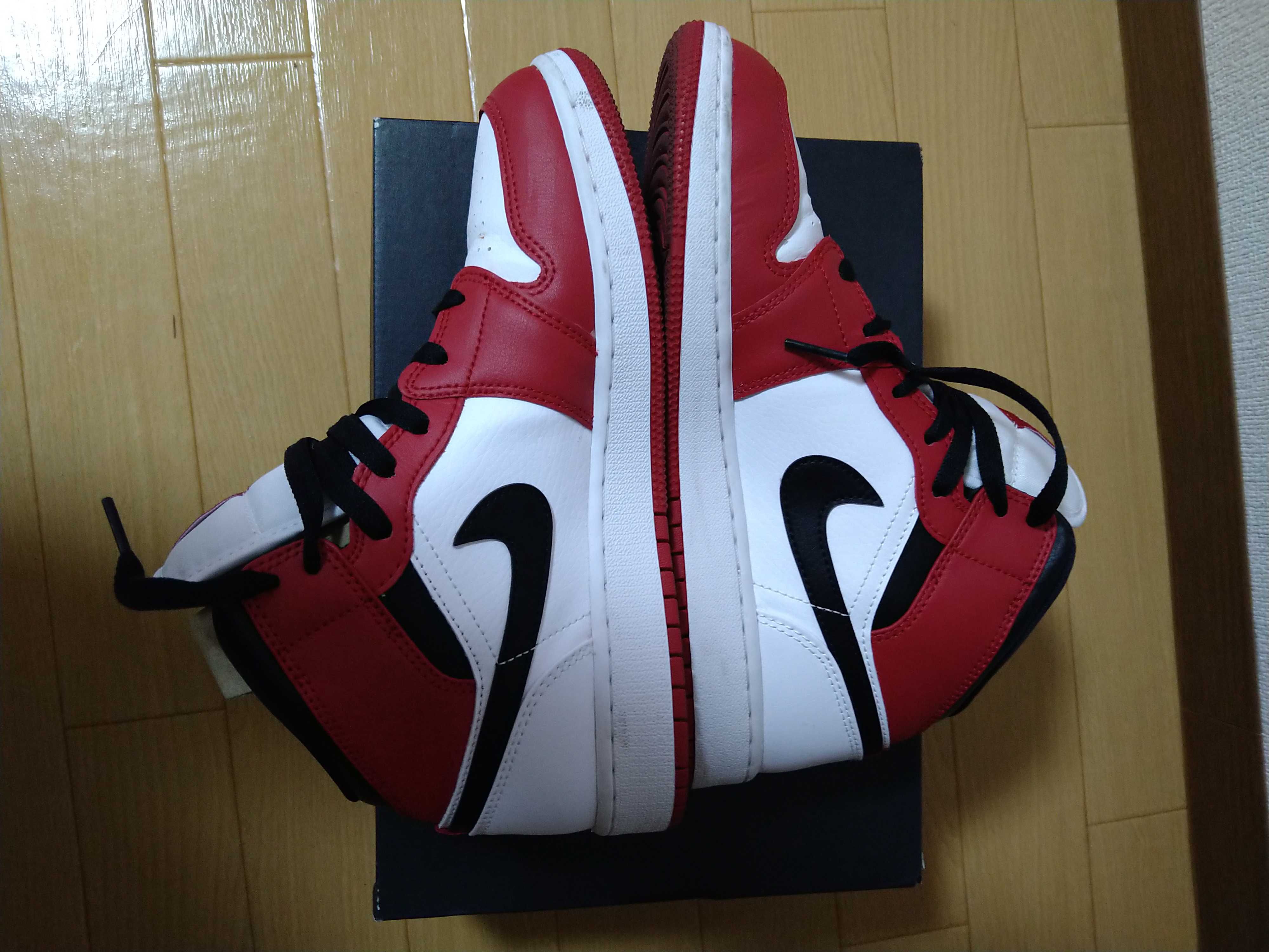 Nike GS Air Jordan 1 Mid "Chicago" (2020)