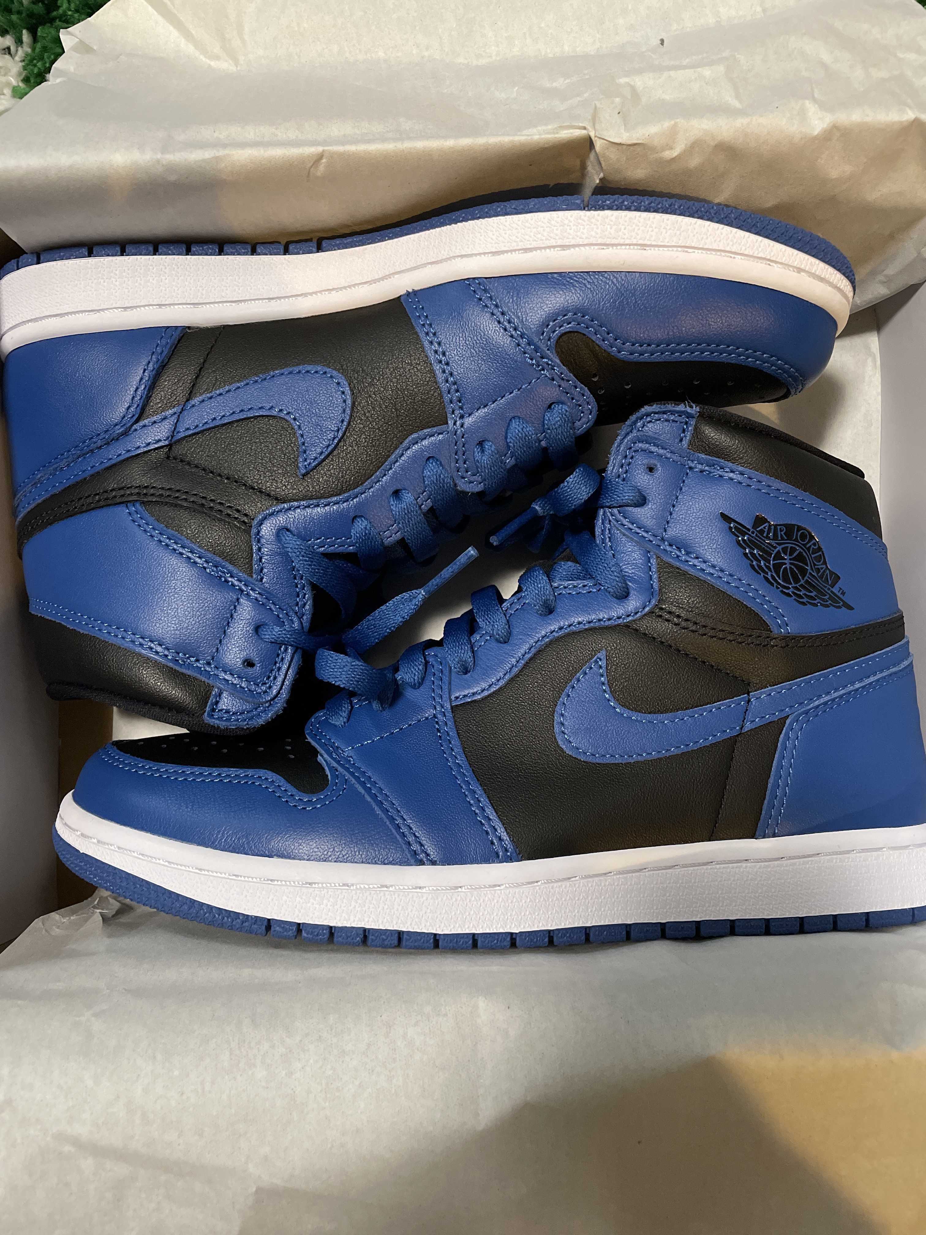 Nike Air Jordan 1 Retro High OG "Dark Marina Blue"