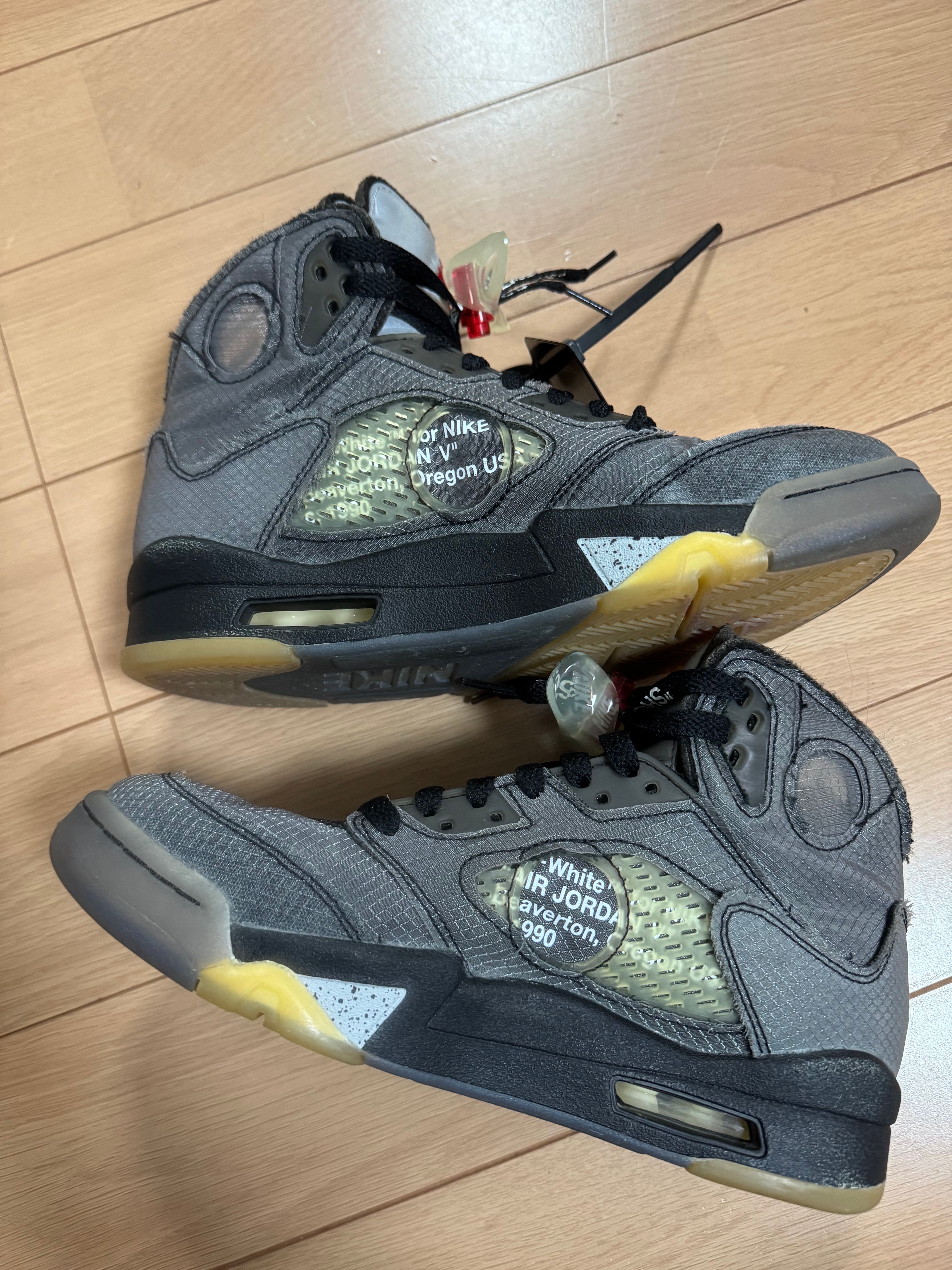 Off-White × Nike Air Jordan 5 "Black/Muslin/Fire Red"