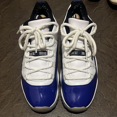 NIKE Women's AIR JORDAN 11 LOW "CONCORD SKETCH"