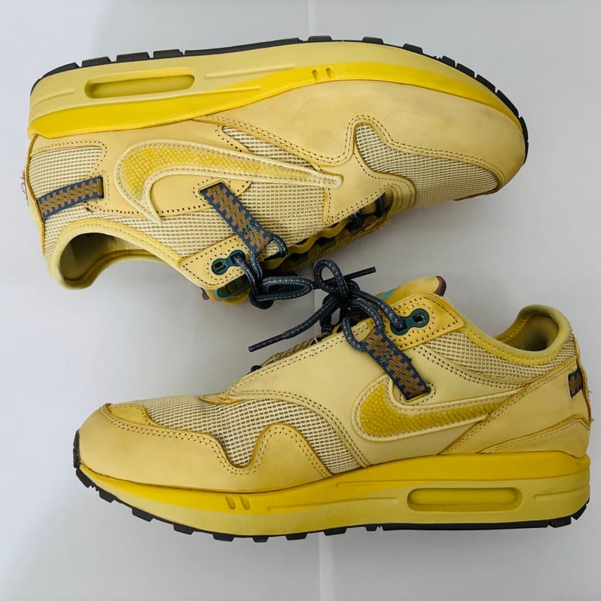 NIKE トラヴィス・スコット × ナイキ エアマックス1 NIKE トラヴィス・スコット × ナイキ エアマックス1
