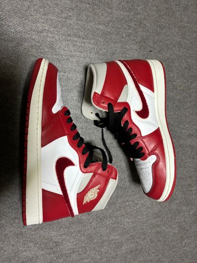 Nike Women's Air Jordan 1 High OG "Newstalgia"