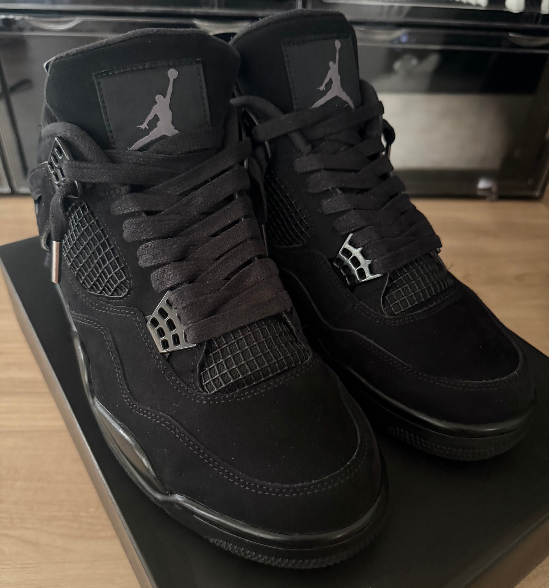 Nike Air Jordan 4 "Black Cat"