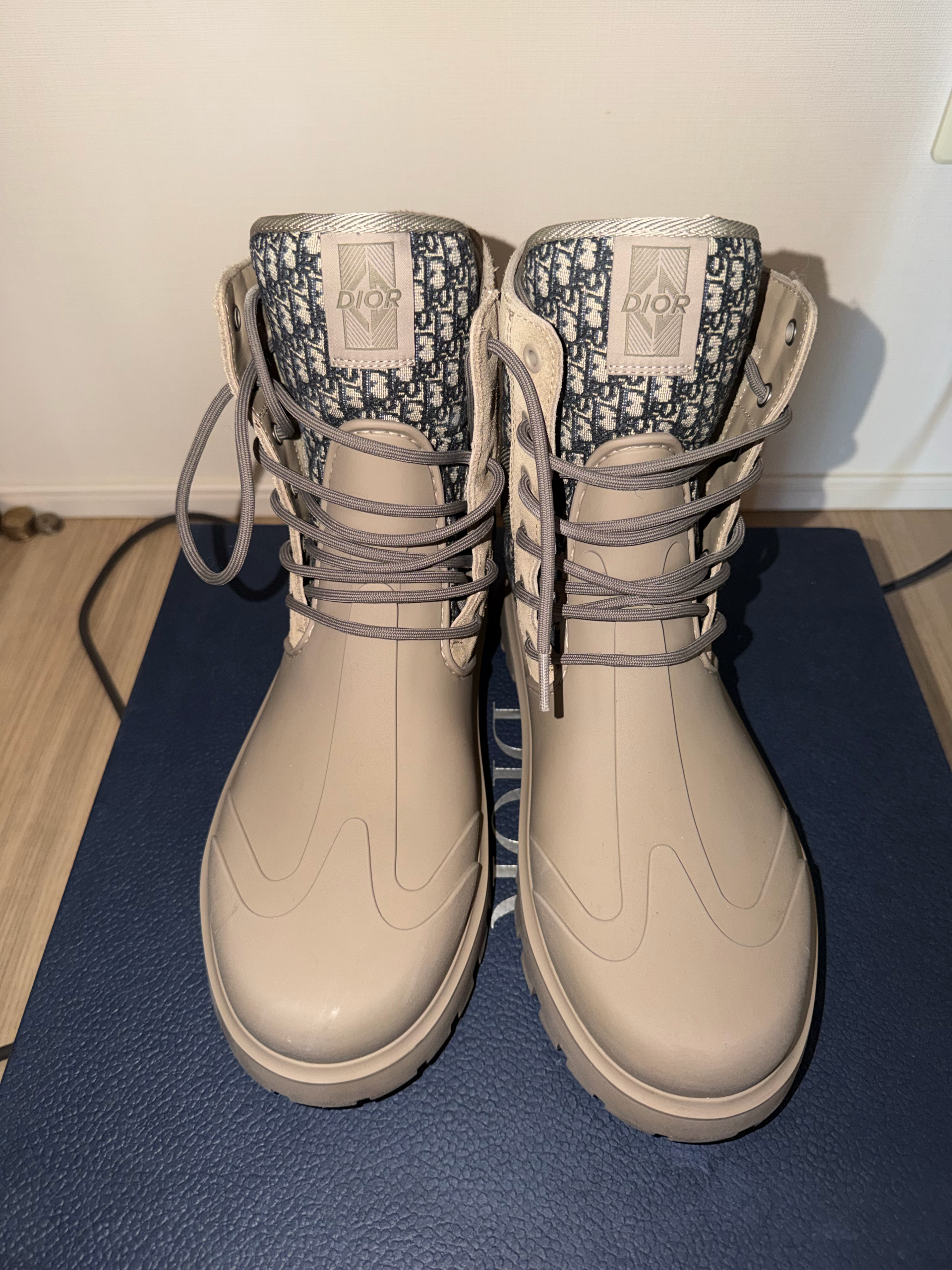 Dior Garden Lace Up Ankle Boots Rubber ベージュ ブーツ