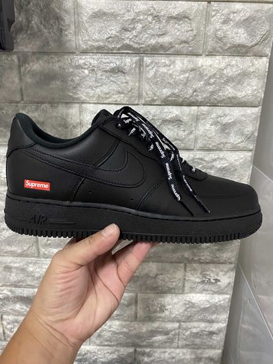 Supreme × Nike Air Force 1 Low "Black"