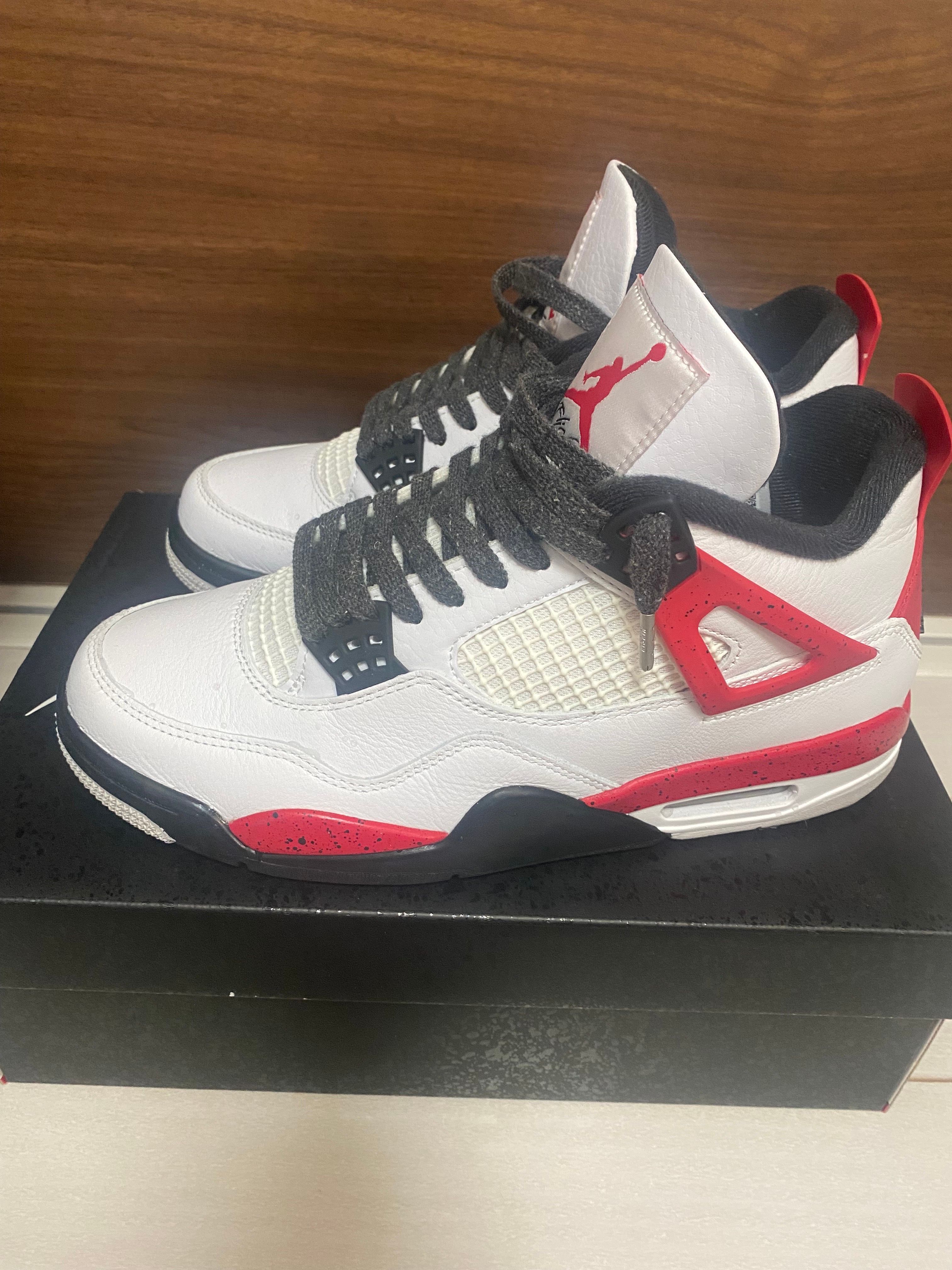 Nike Air Jordan 4 Retro "Red Cement"