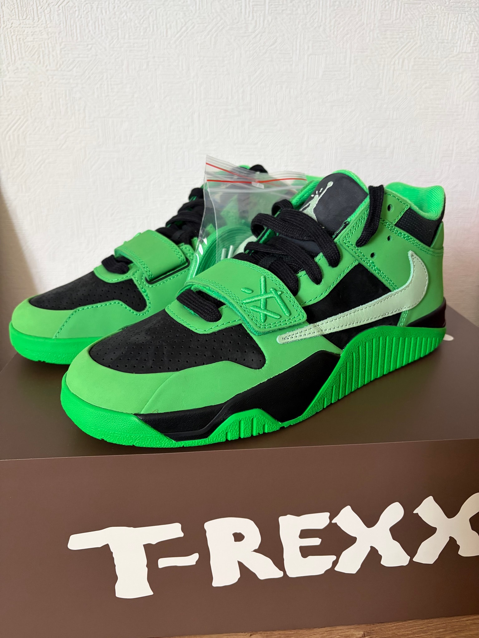 Travis Scott × Nike Jordan Jumpman Jack CJ1 T-Rexx "Green Spark"