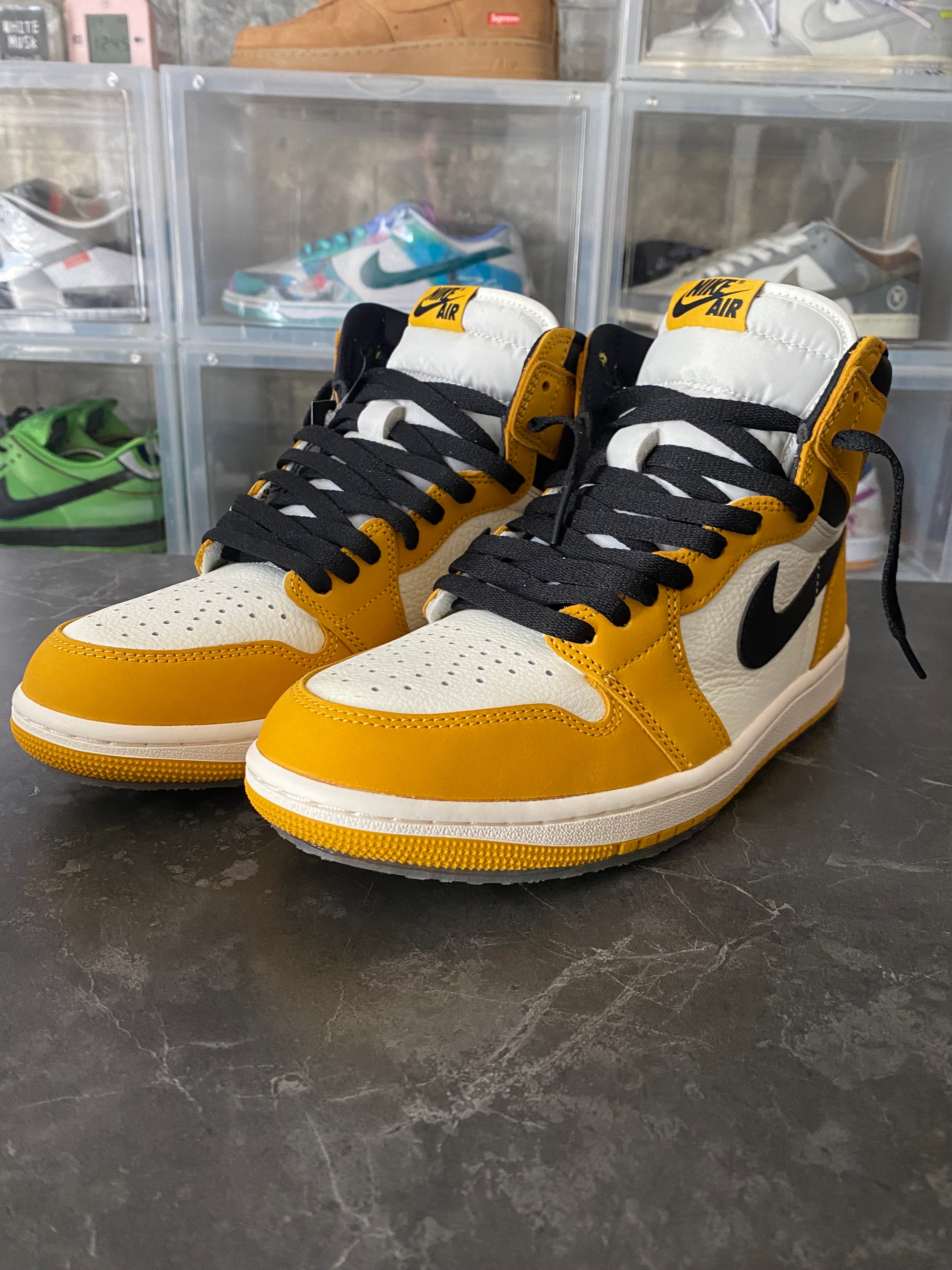 Nike Air Jordan 1 Retro High OG "Yellow Ochre"