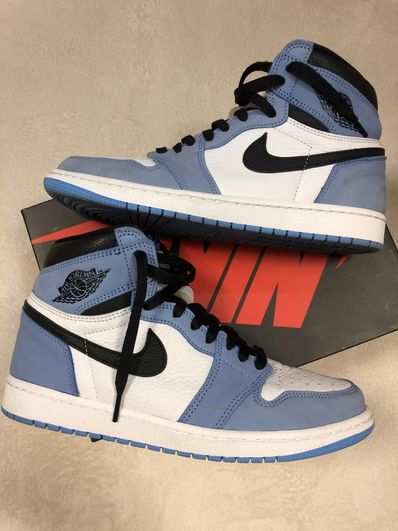 Nike Air Jordan 1 High OG "University Blue"