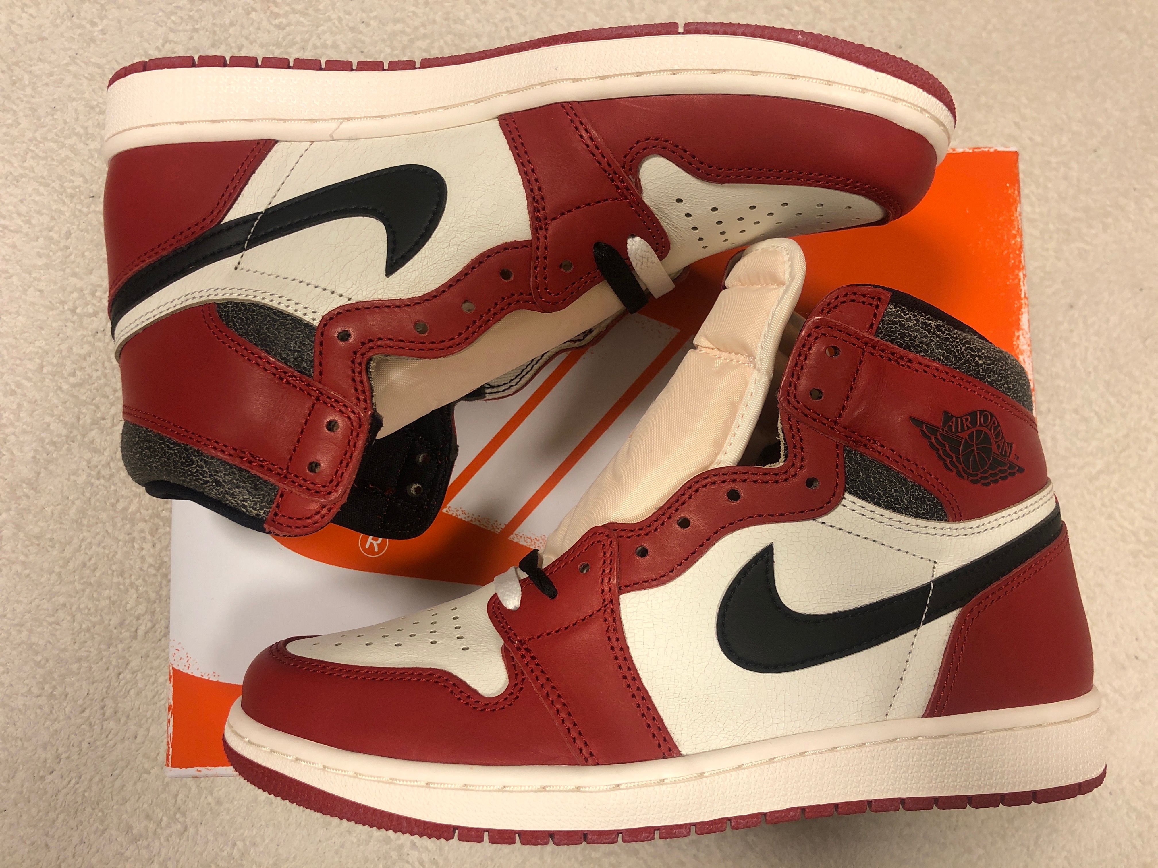 Nike Air Jordan 1 High OG "Lost & Found/Chicago"