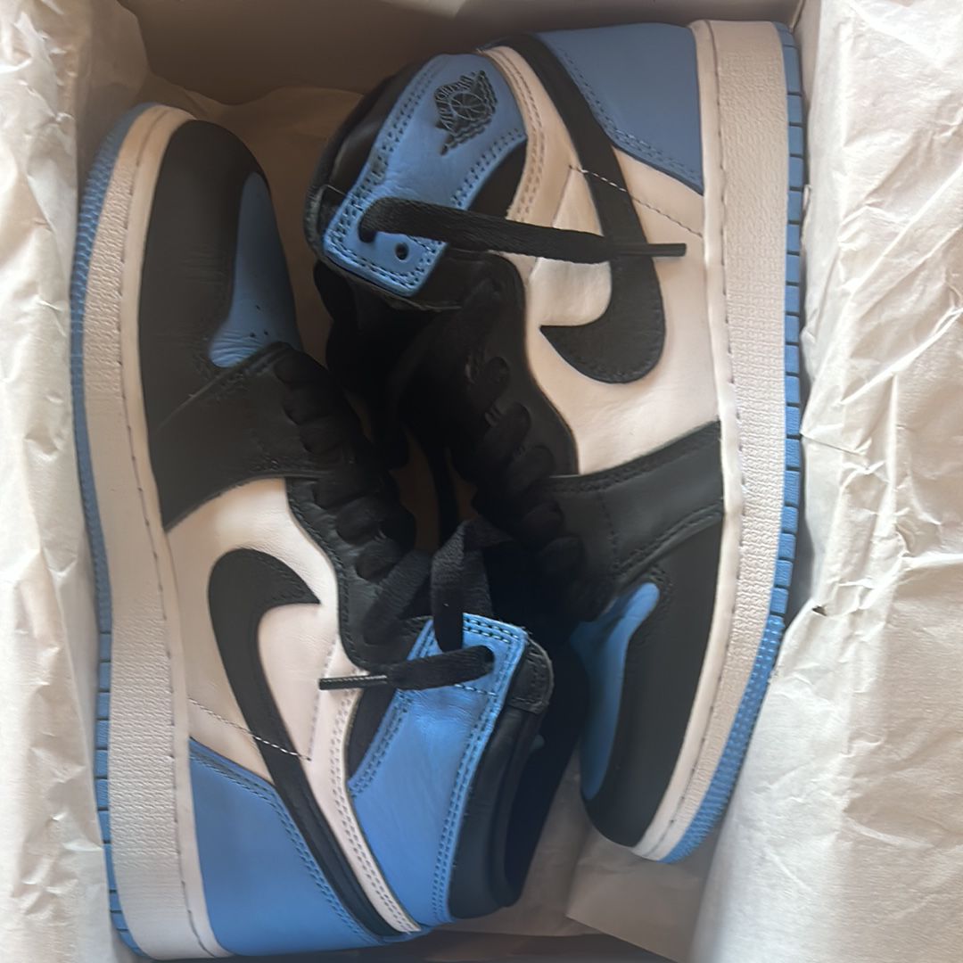 Nike GS Air Jordan 1 Retro High OG "University Blue/UNC Toe"