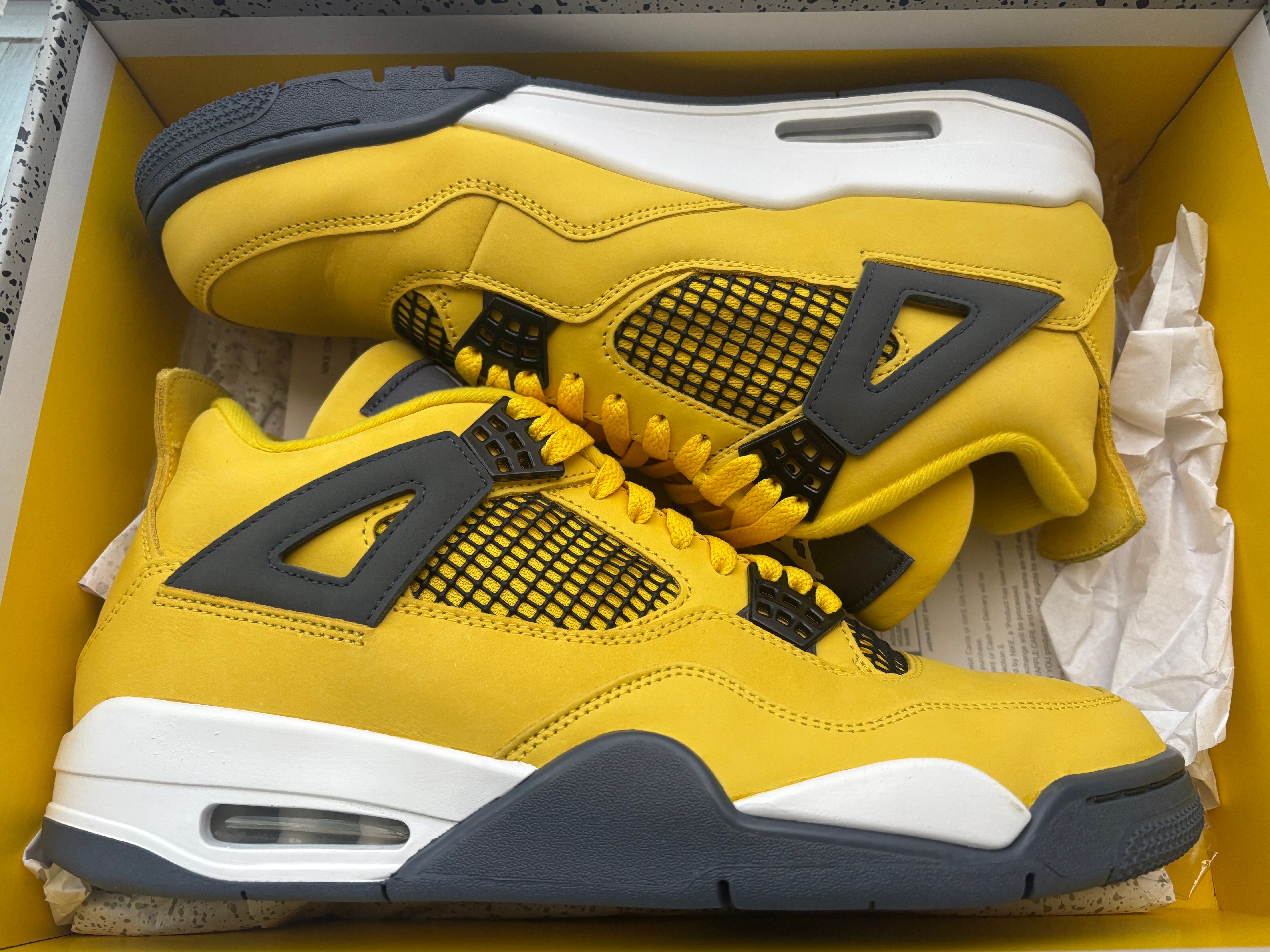 Nike Air Jordan 4 "Tour Yellow"