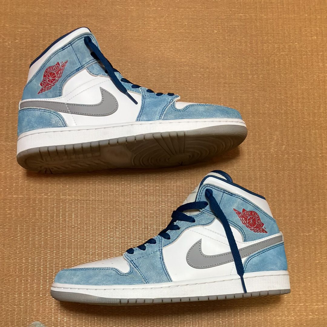 Nike Air Jordan 1 Mid SE "White/Hyper Royal/Red"