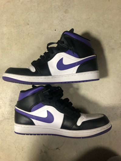 Nike Air Jordan 1 Mid "Black/Court Purple"