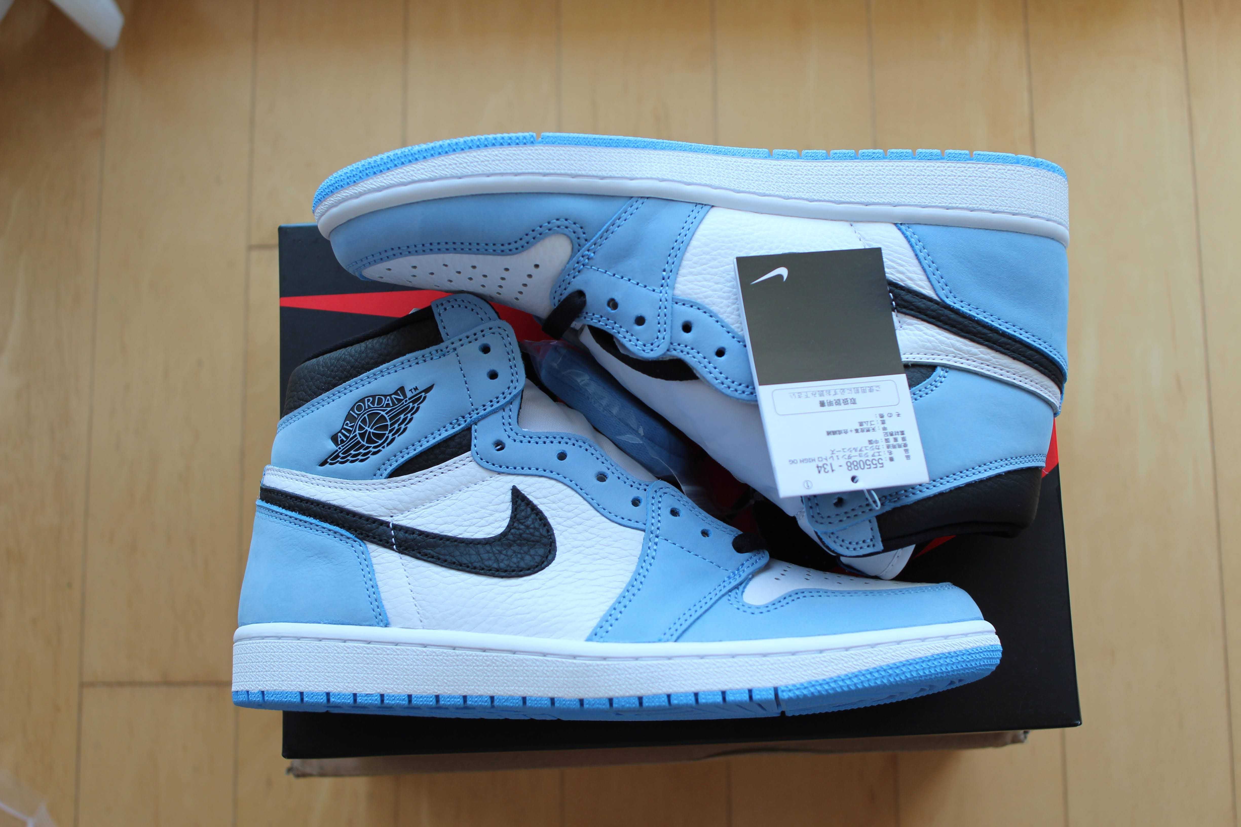 Nike Air Jordan 1 High OG "University Blue"