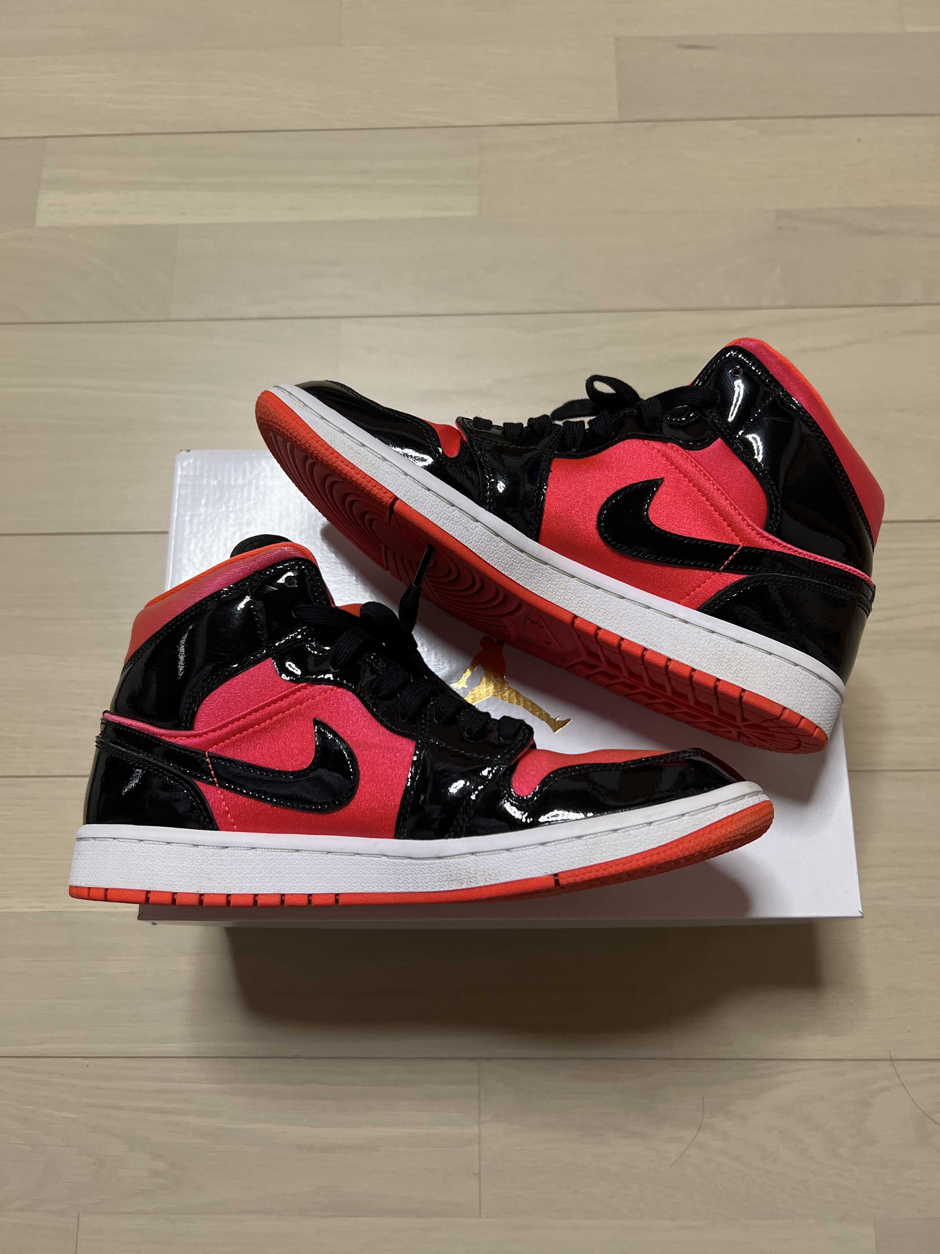 Nike Women's Air Jordan 1 Mid "Red/Black"
