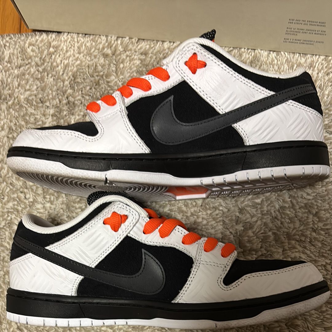 TIGHTBOOTH × Nike SB Dunk Low Pro QS "Black and White"