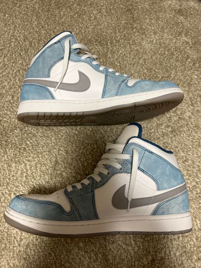 Nike Air Jordan 1 Mid SE "White/Hyper Royal/Red"