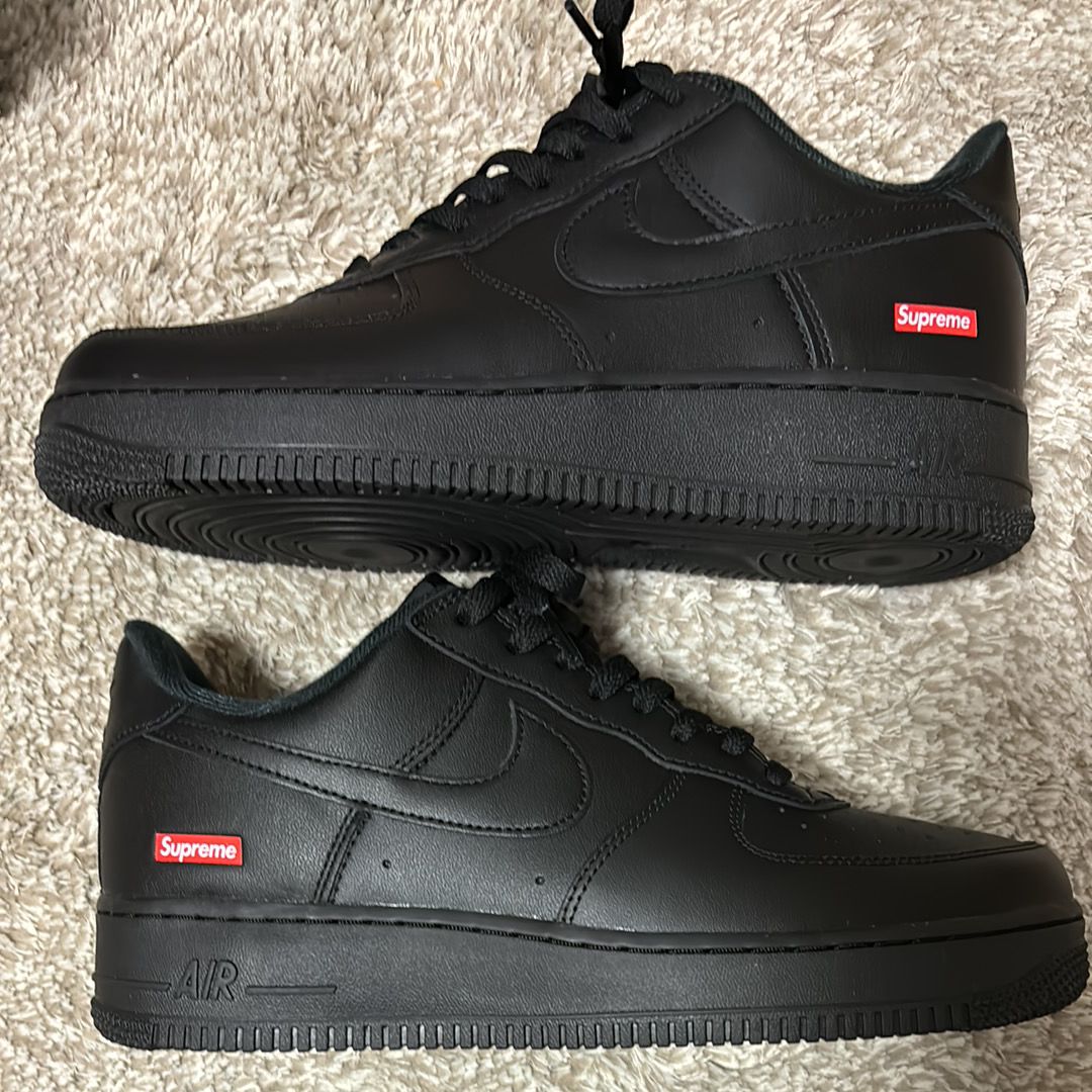 Supreme × Nike Air Force 1 Low "Black"