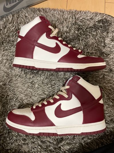 NIKE Women's DUNK HIGH "TEAM RED"