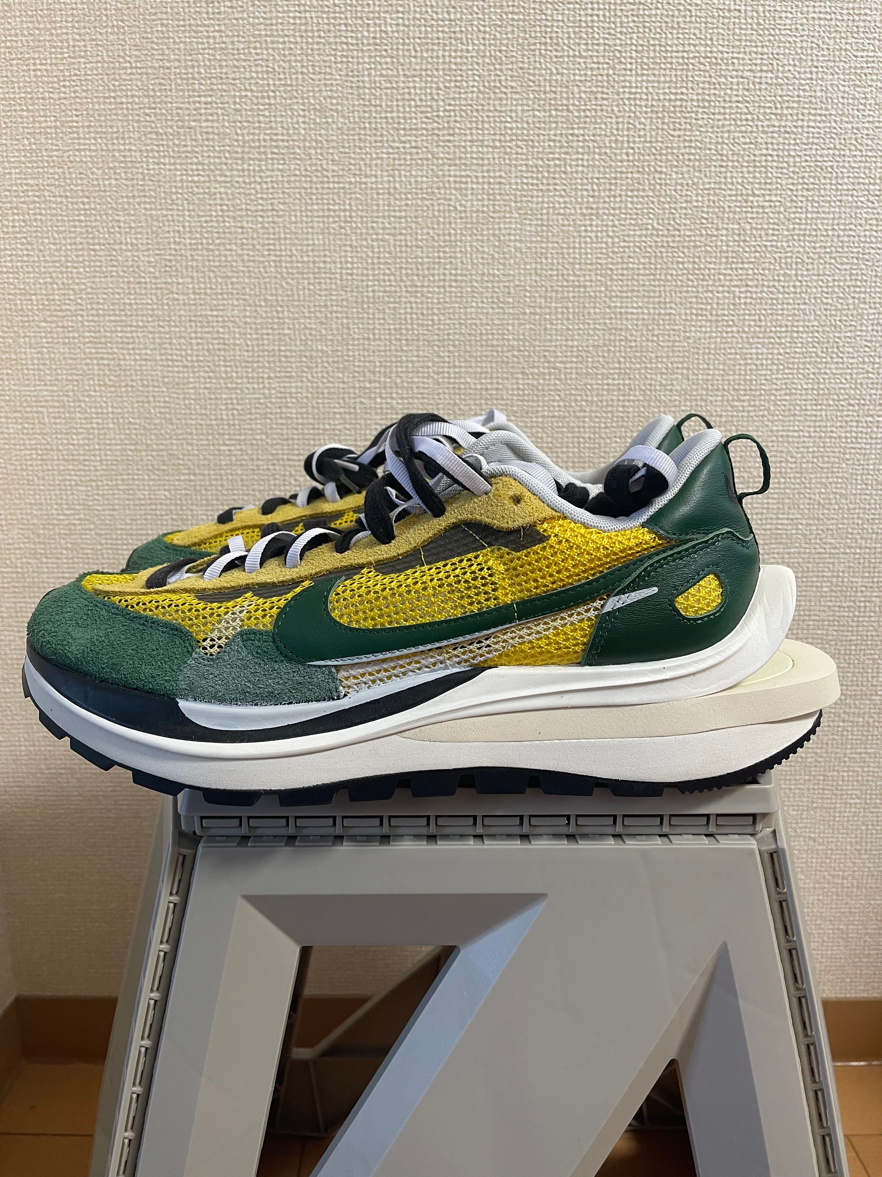 sacai × Nike Vapor Waffle "Tour Yellow/Stadium Green-Sail"