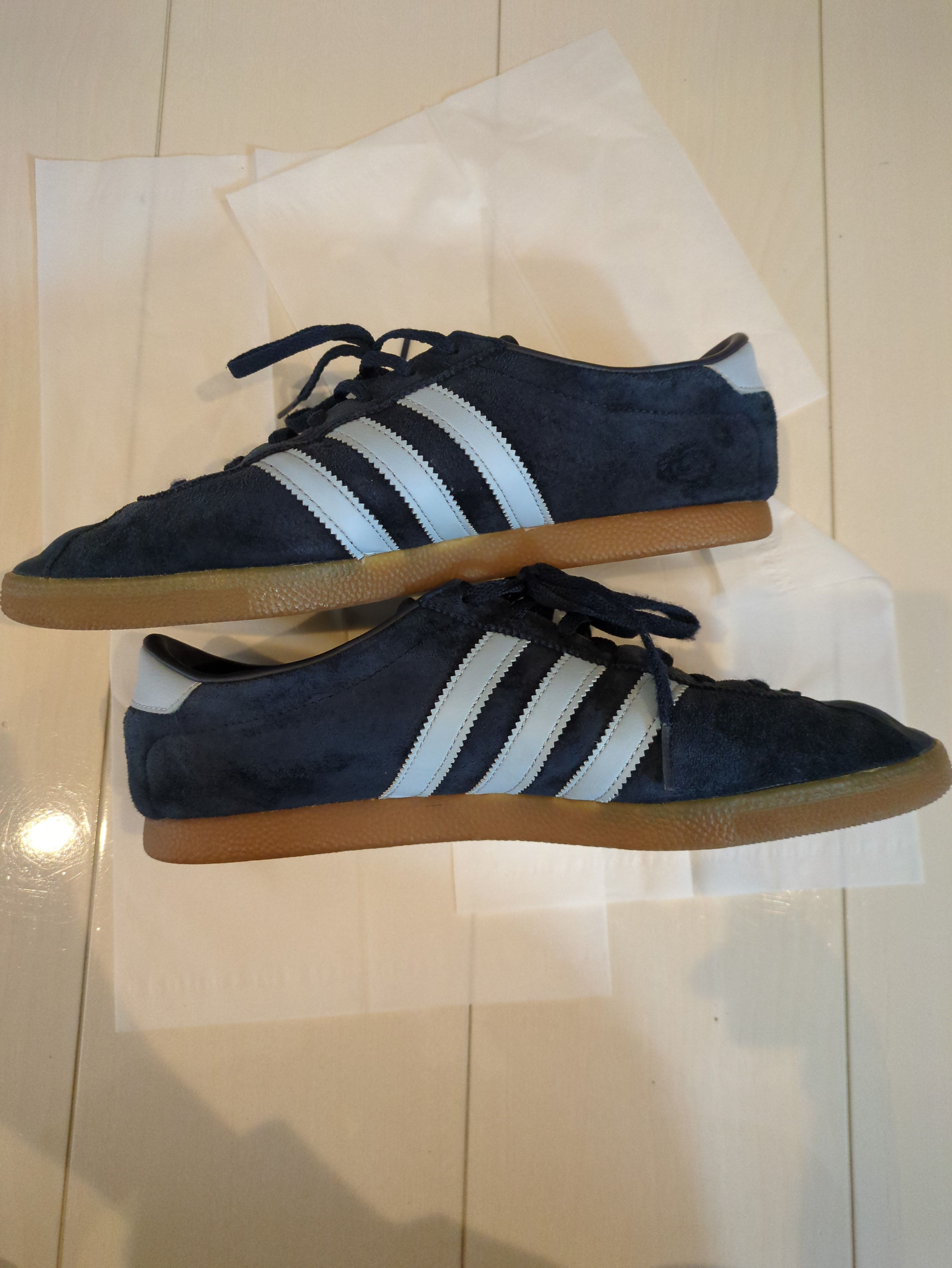adidas Berlin "College Navy/Pantone/Off White" (2022)