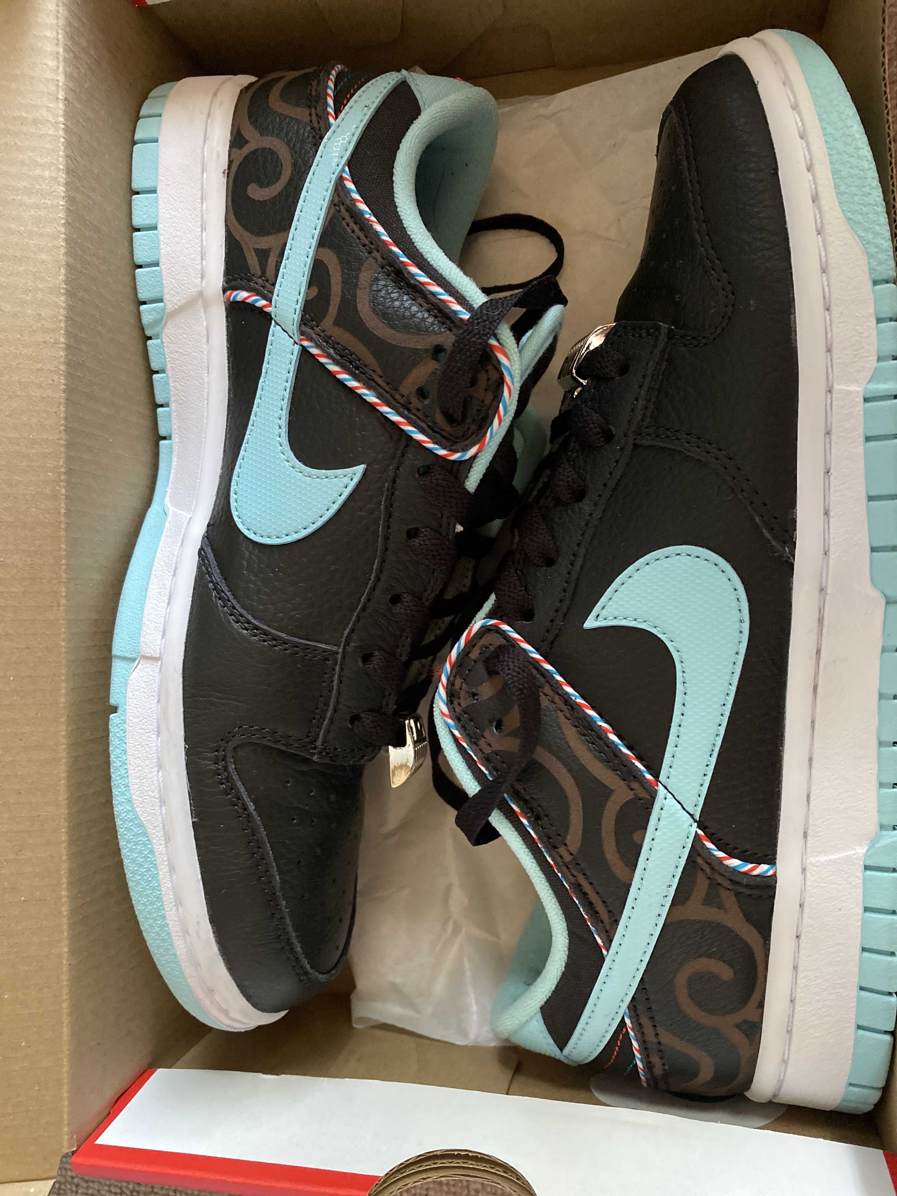 Nike Dunk Low "Barber Shop"