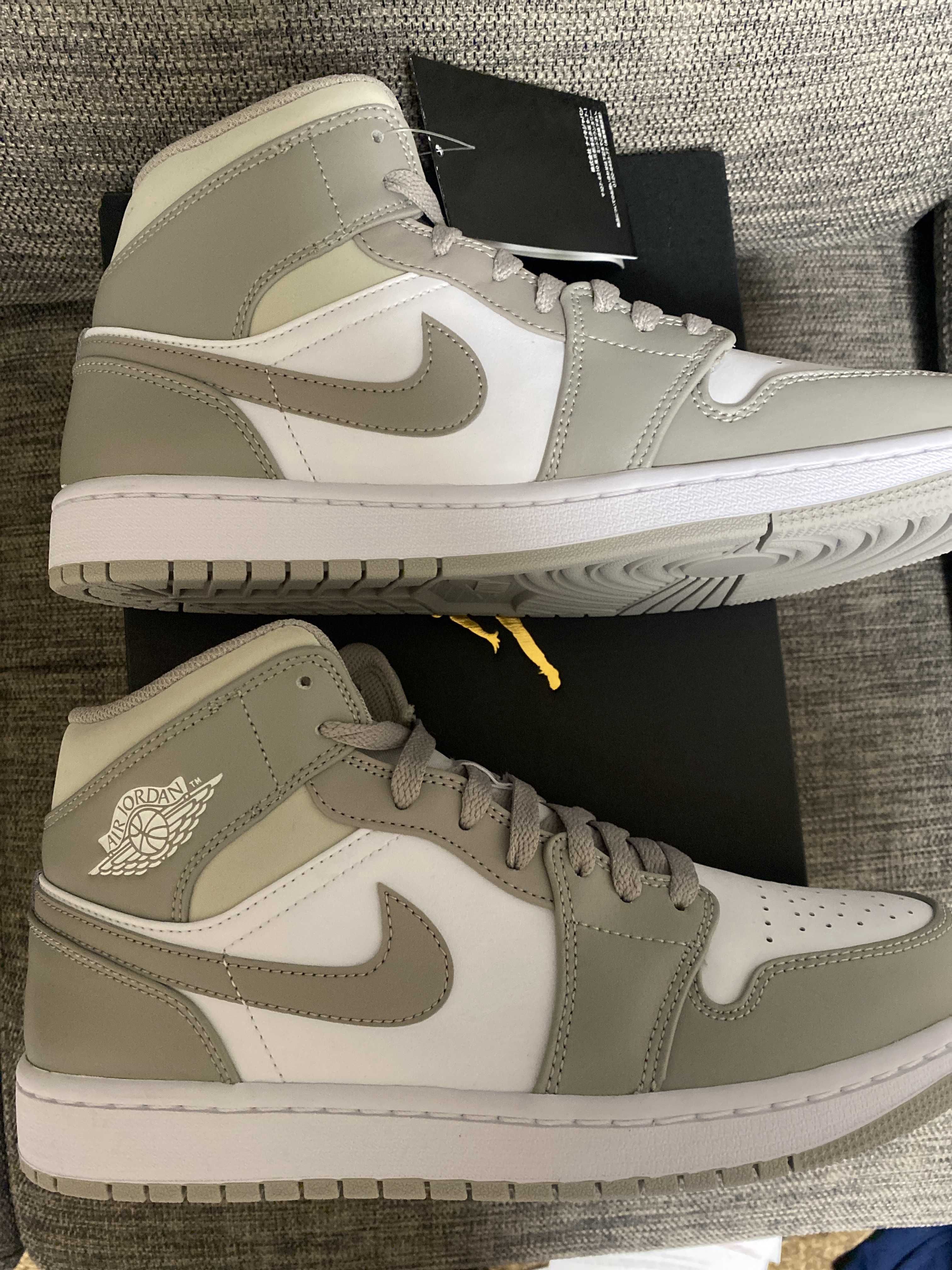 Nike Air Jordan 1 Mid "Linen"