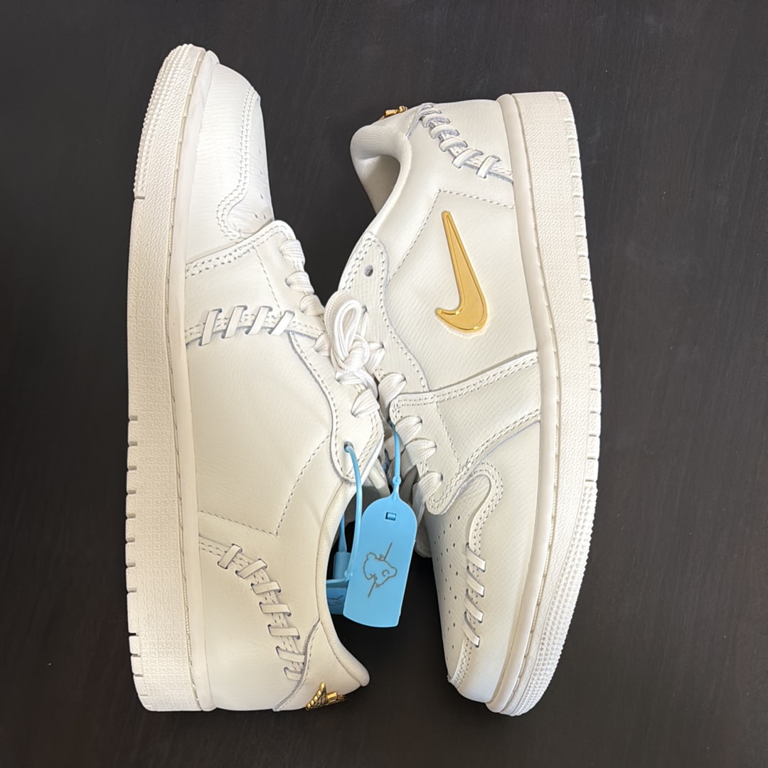 Nike Women's Air Jordan 1 Low Method Of Make "White/Gold"