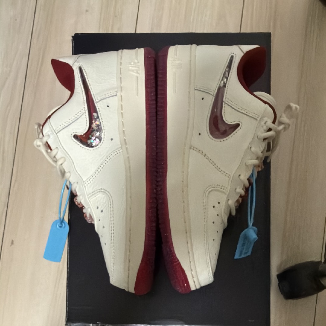 Nike Women's Air Force 1 Low "Valentine’s Day" (2024)