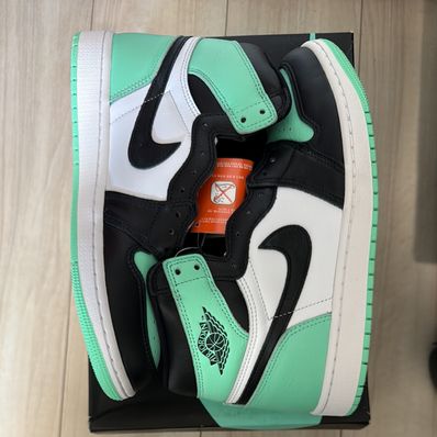 Nike Air Jordan 1 High OG "Green Glow"