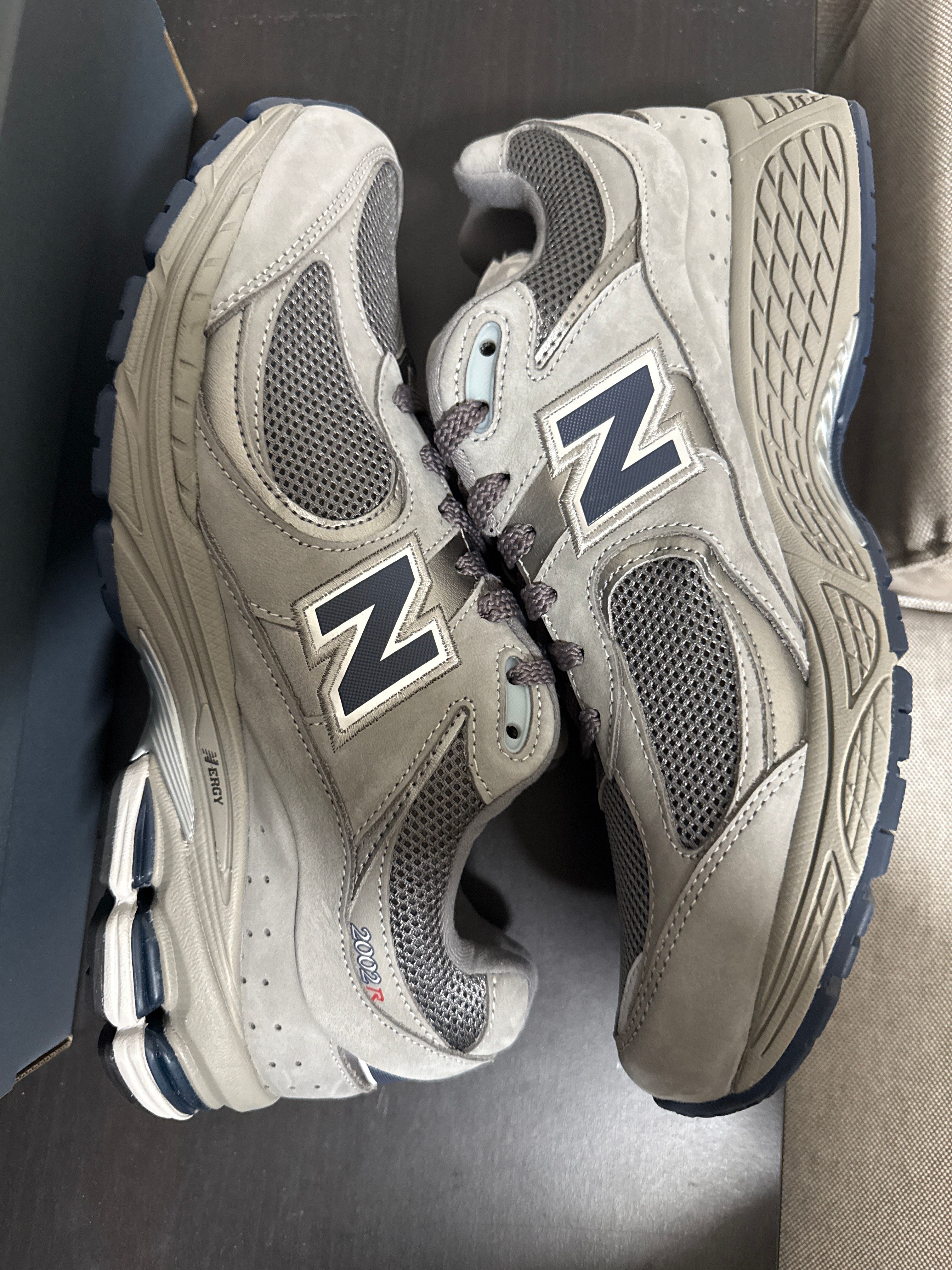 New Balance 2002R "Gray"