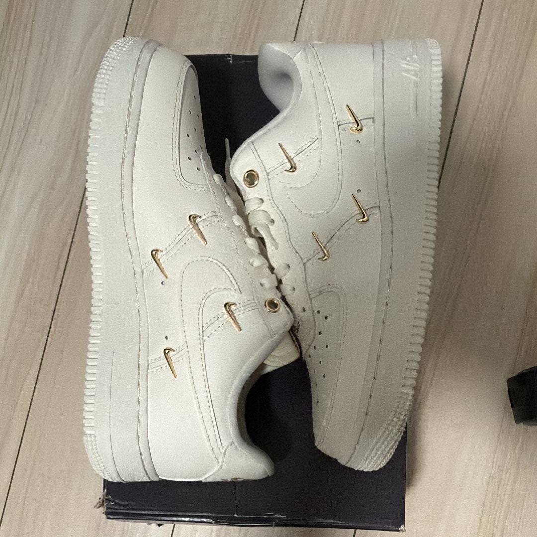 Nike Women's Air Force 1 '07 LX "Sail/Metallic Gold"