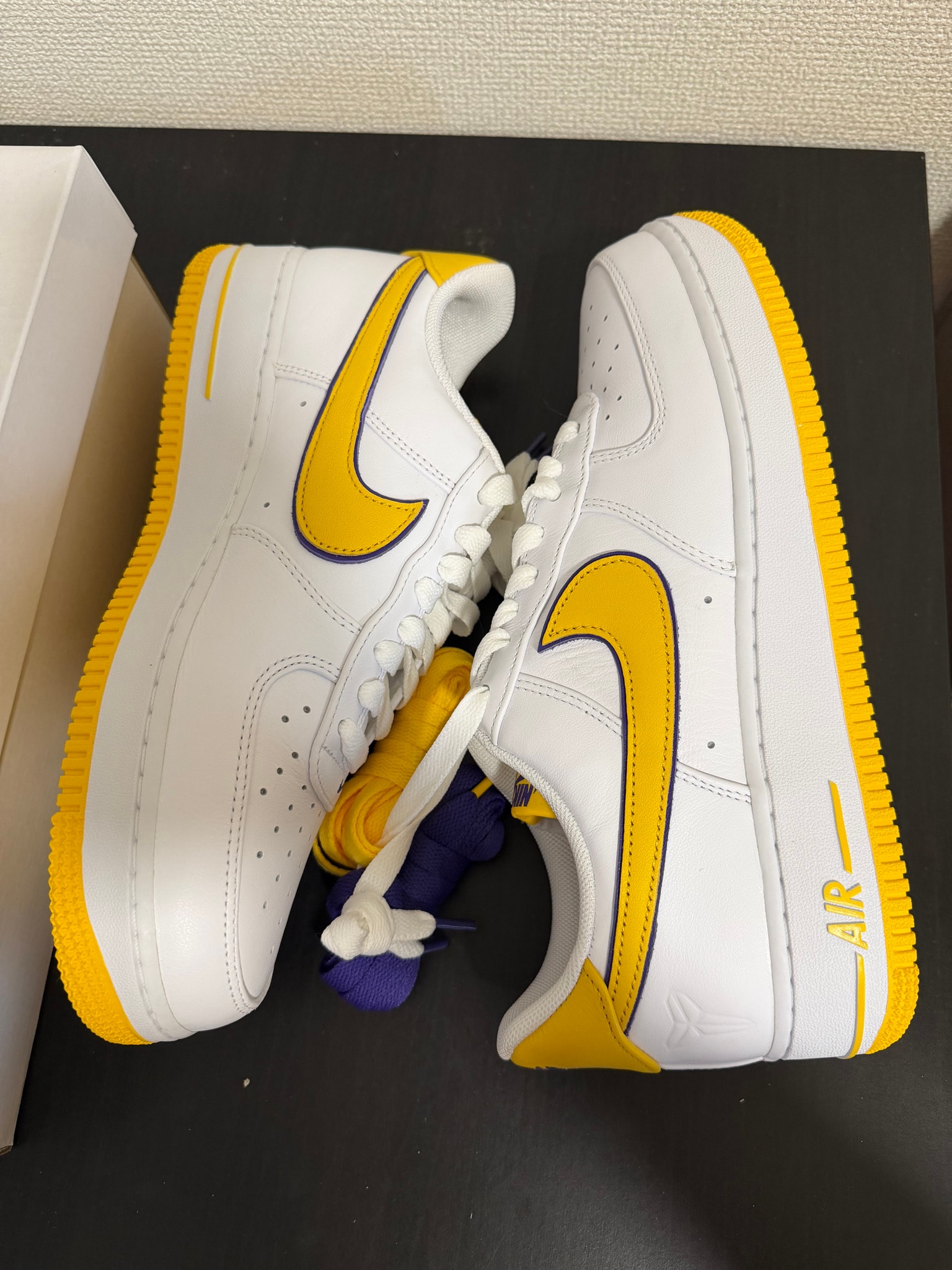 Kobe Bryant × Nike Air Force 1 Low Retro QS "Varsity Maize and Varsity Purple"
