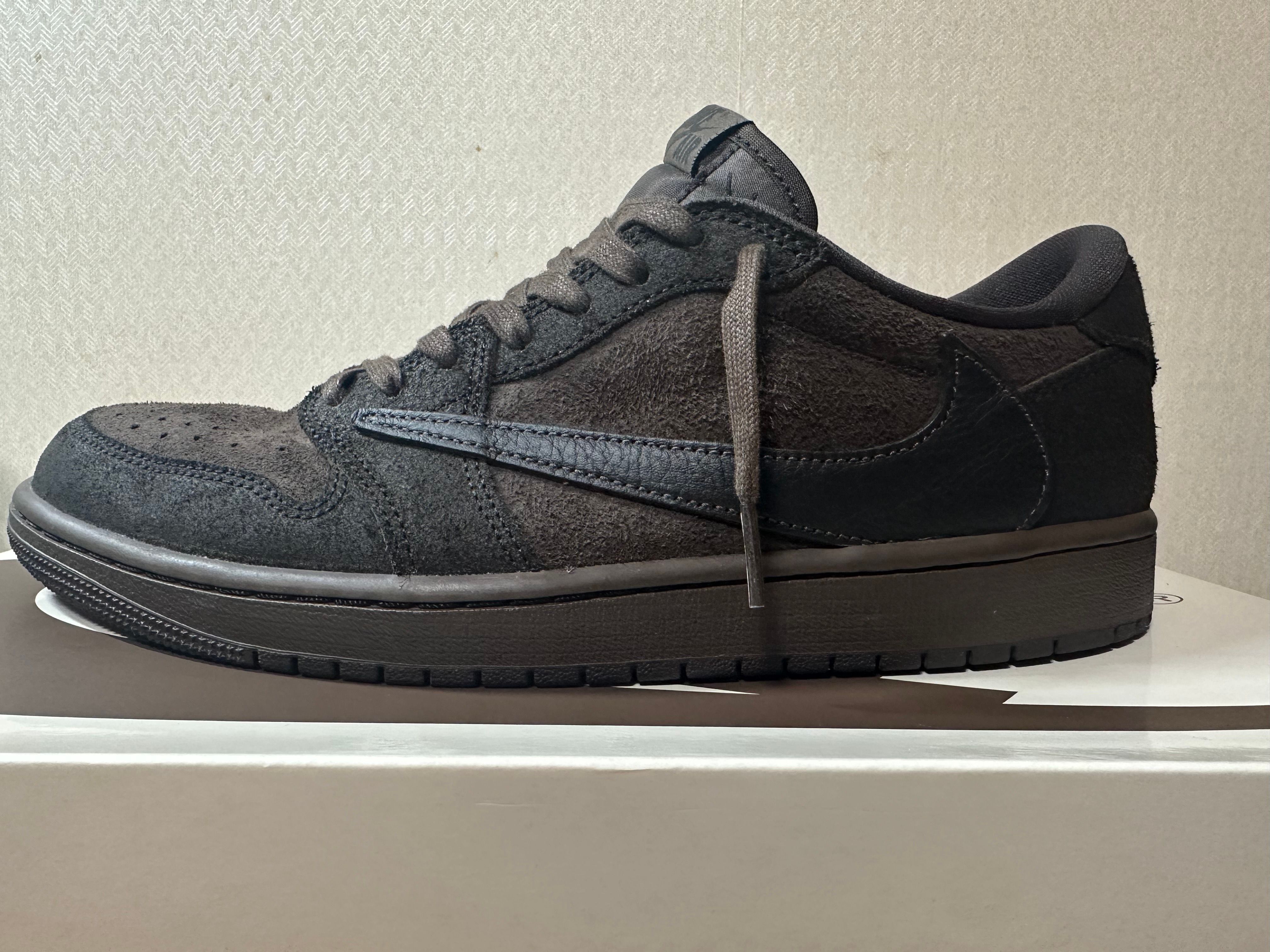 Travis Scott × Nike Air Jordan 1 Low OG SP "Velvet Brown and Dark Mocha"