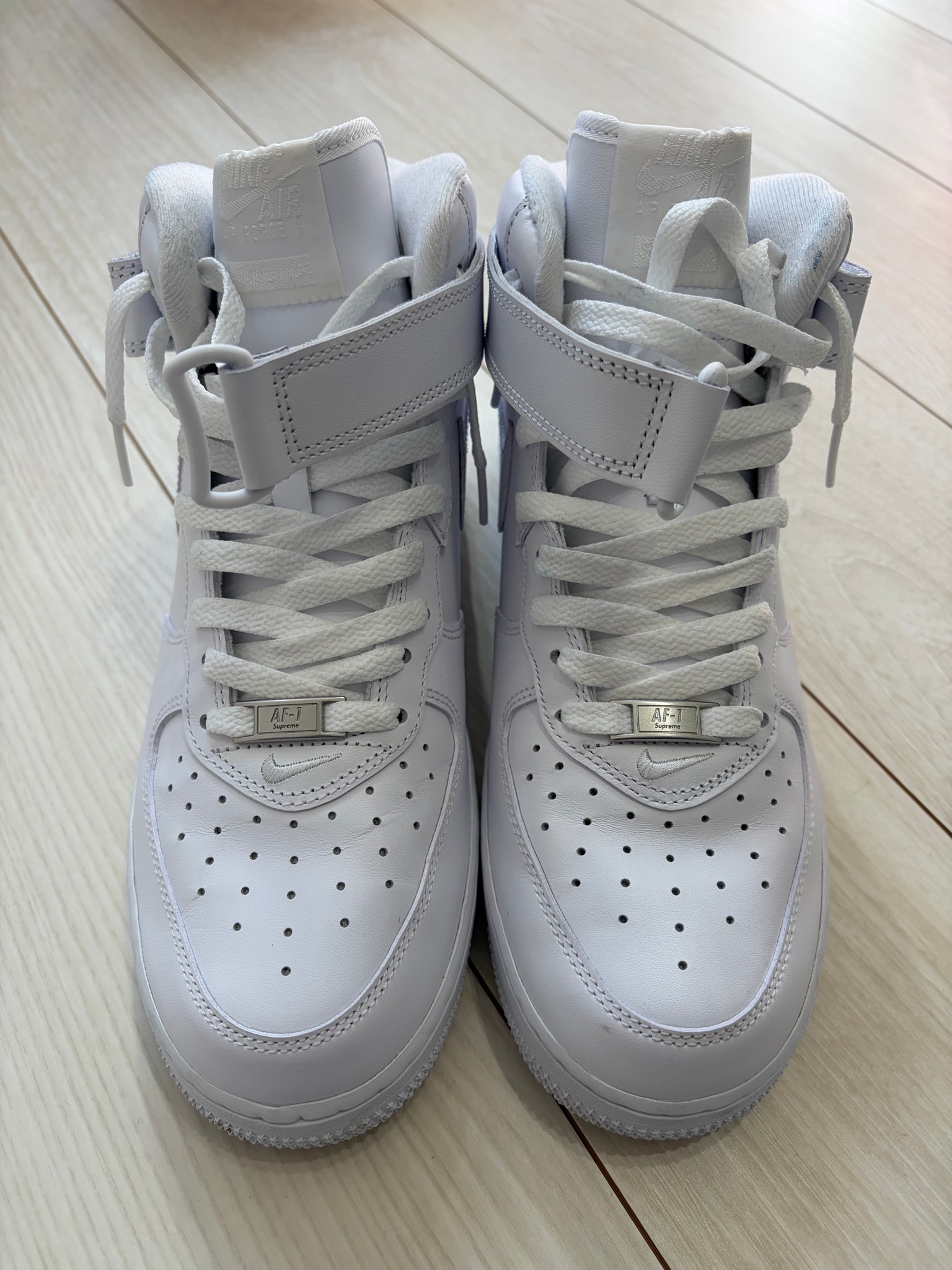 Supreme × Nike Air Force 1 Mid "White" FW24