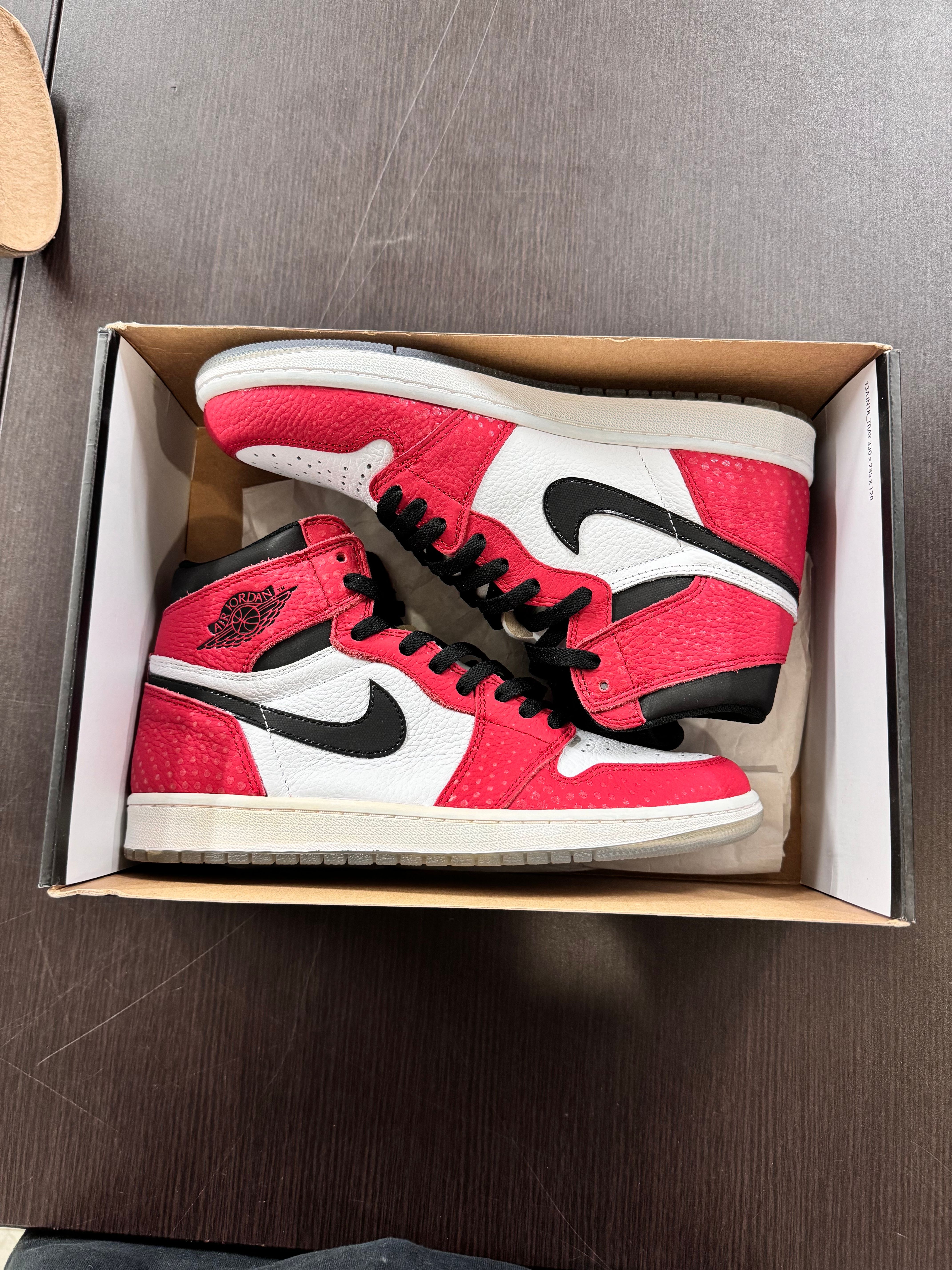 Spiderman × Nike Air Jordan 1 Origin Story 