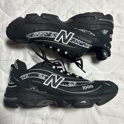 atmos × New Balance 1000 "bāṅdhnū/Black Paisley"