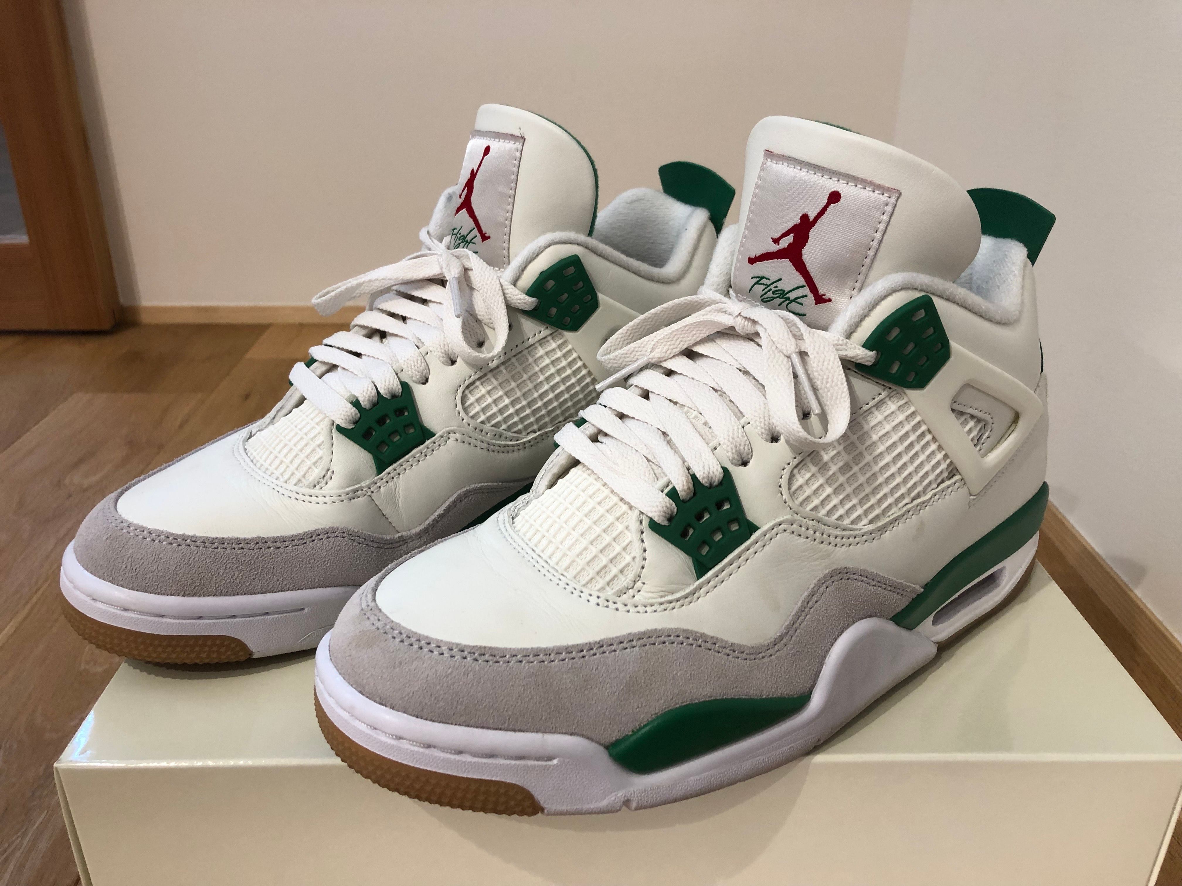 Nike SB × Air Jordan 4 Retro SP "Pine Green"