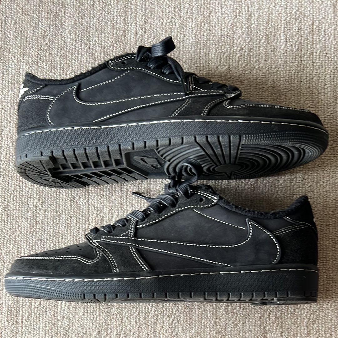 Travis Scott × Nike Air Jordan 1 Low OG SP "Black Phantom"
