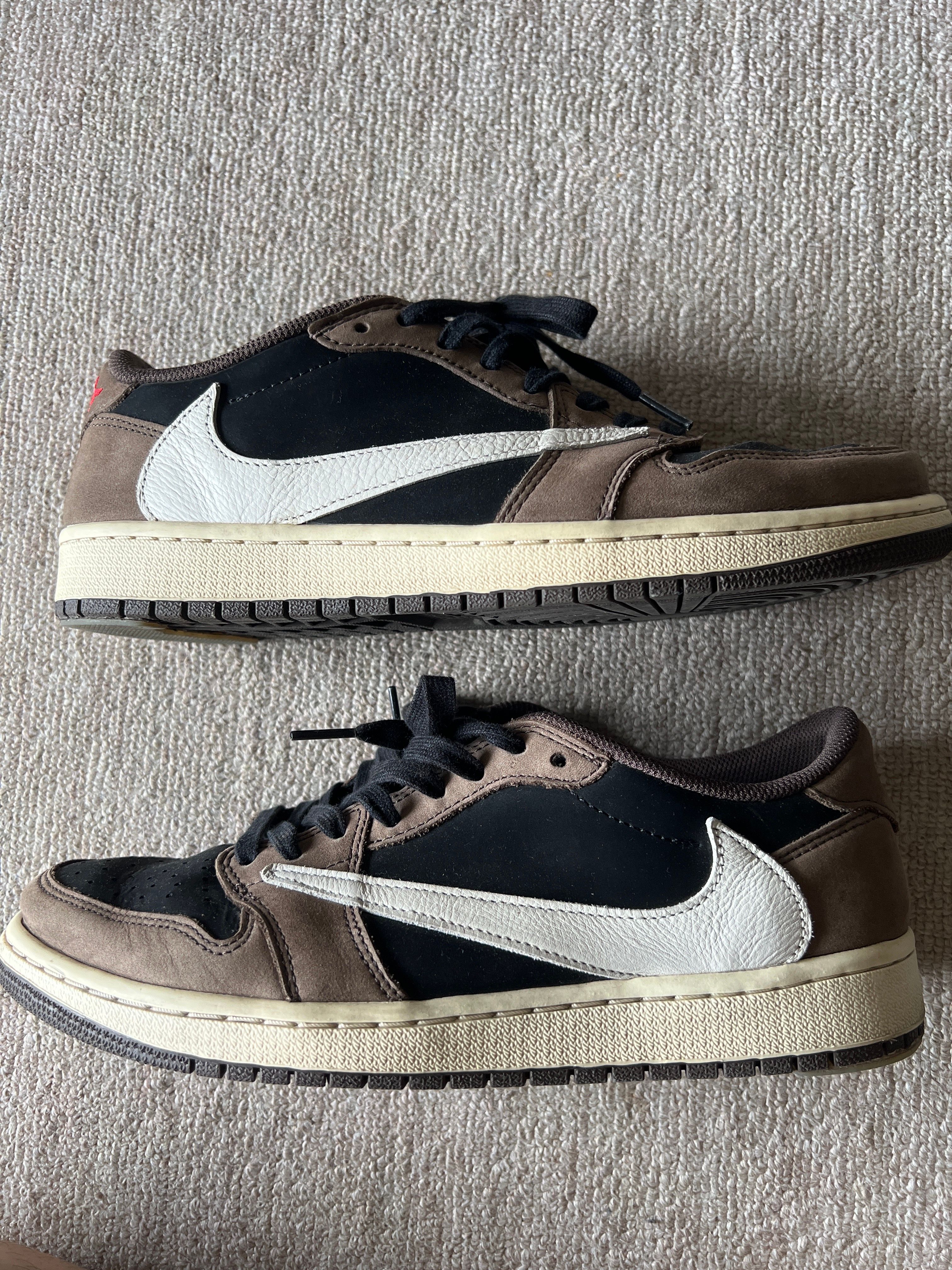 Travis Scott × Nike Air Jordan 1 Low OG SP-T  "Black/Dark Mocha"