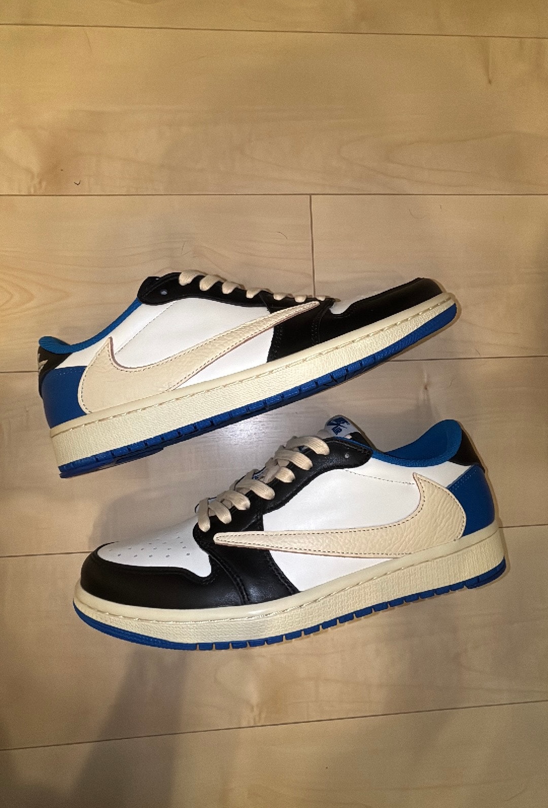 Travis Scott × fragment design × Nike Air Jordan 1 Low OG SP "Military Blue"