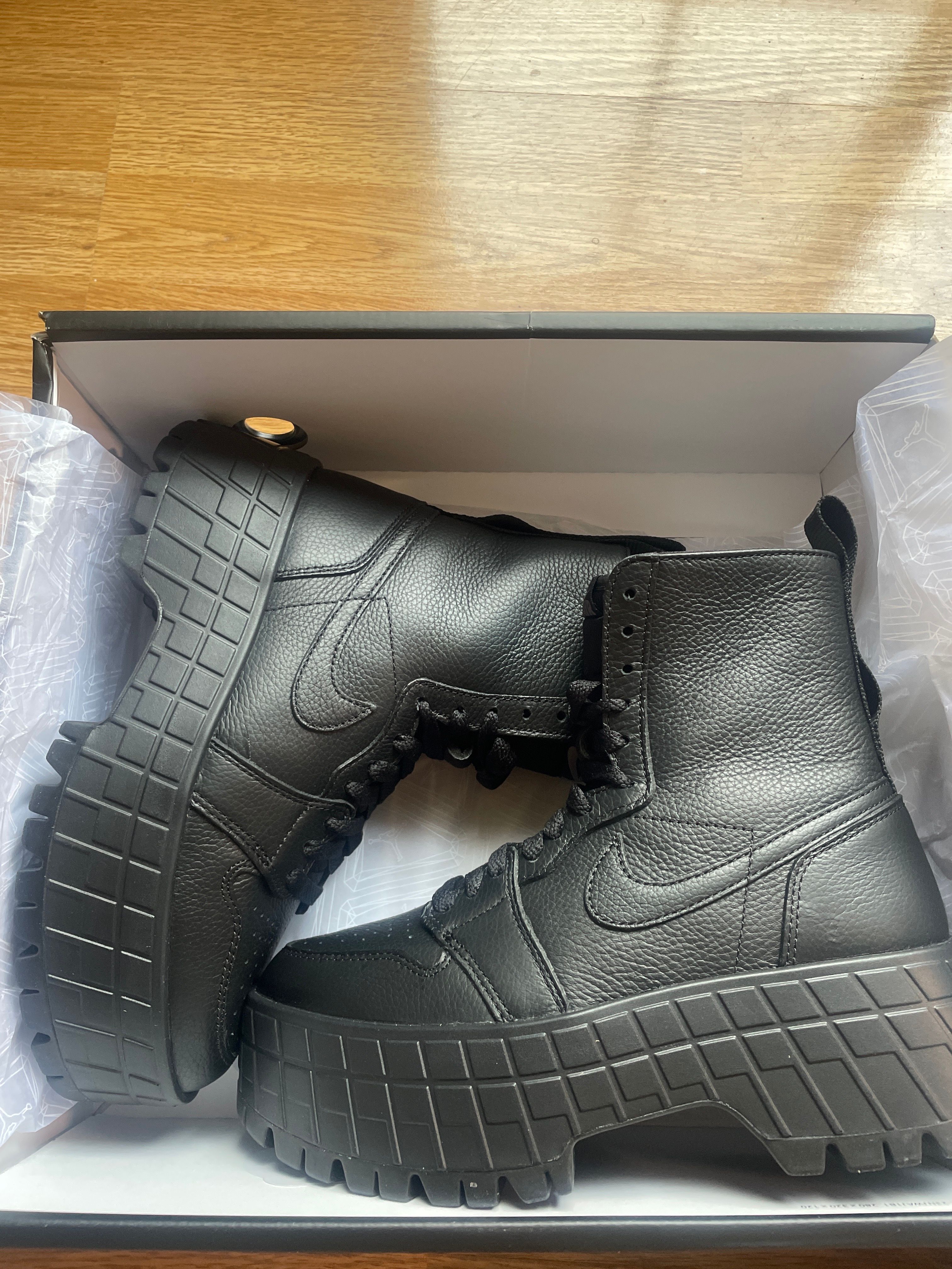 Nike Women's Air Jordan 1 Brooklyn High "Black"