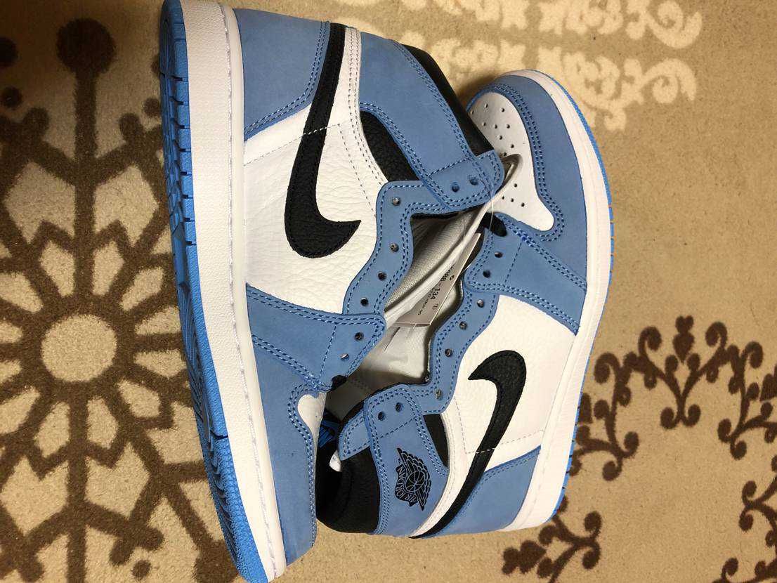 Nike Air Jordan 1 High OG "University Blue"