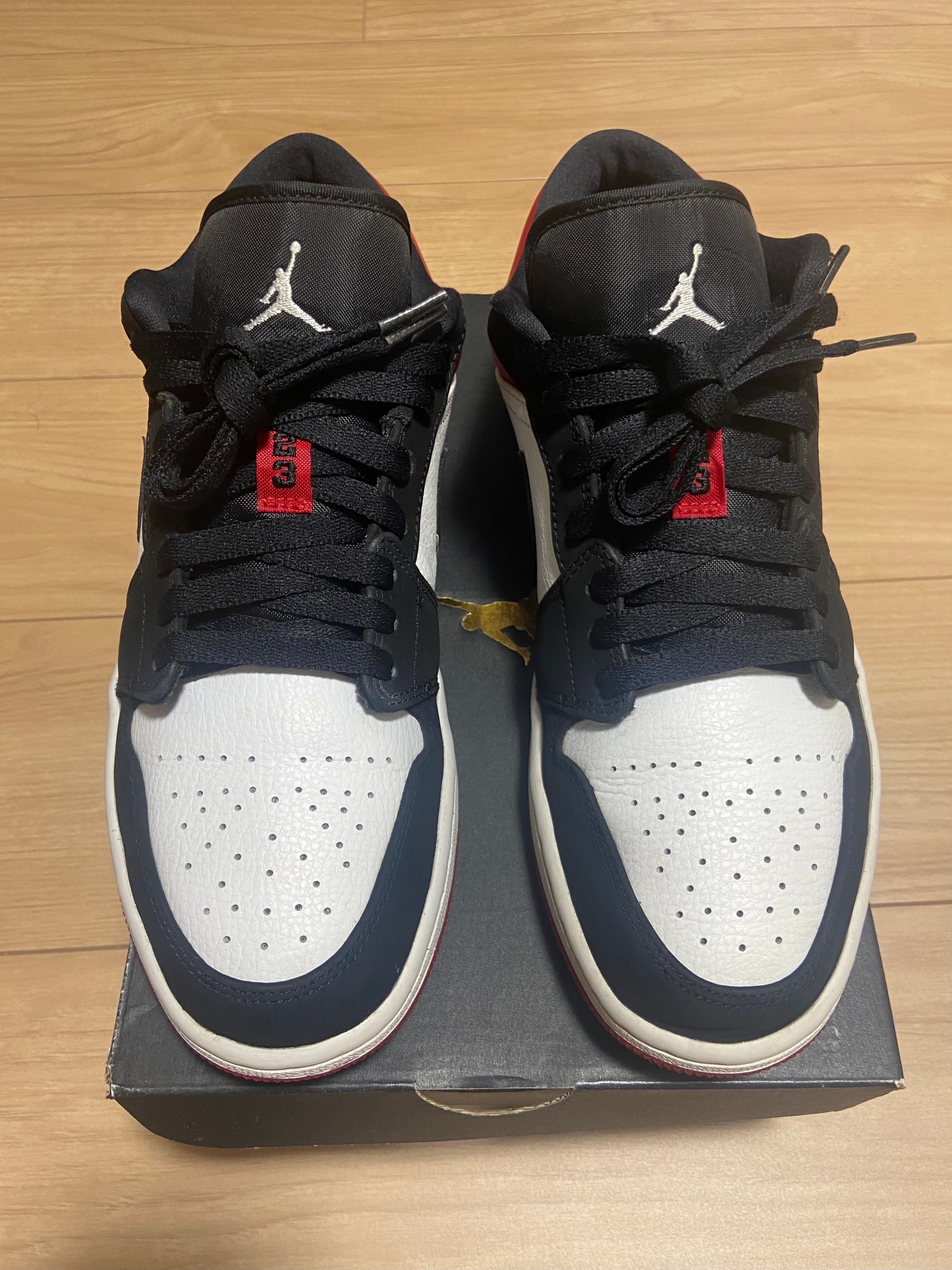 Nike Air Jordan 1 Low "Black Toe"