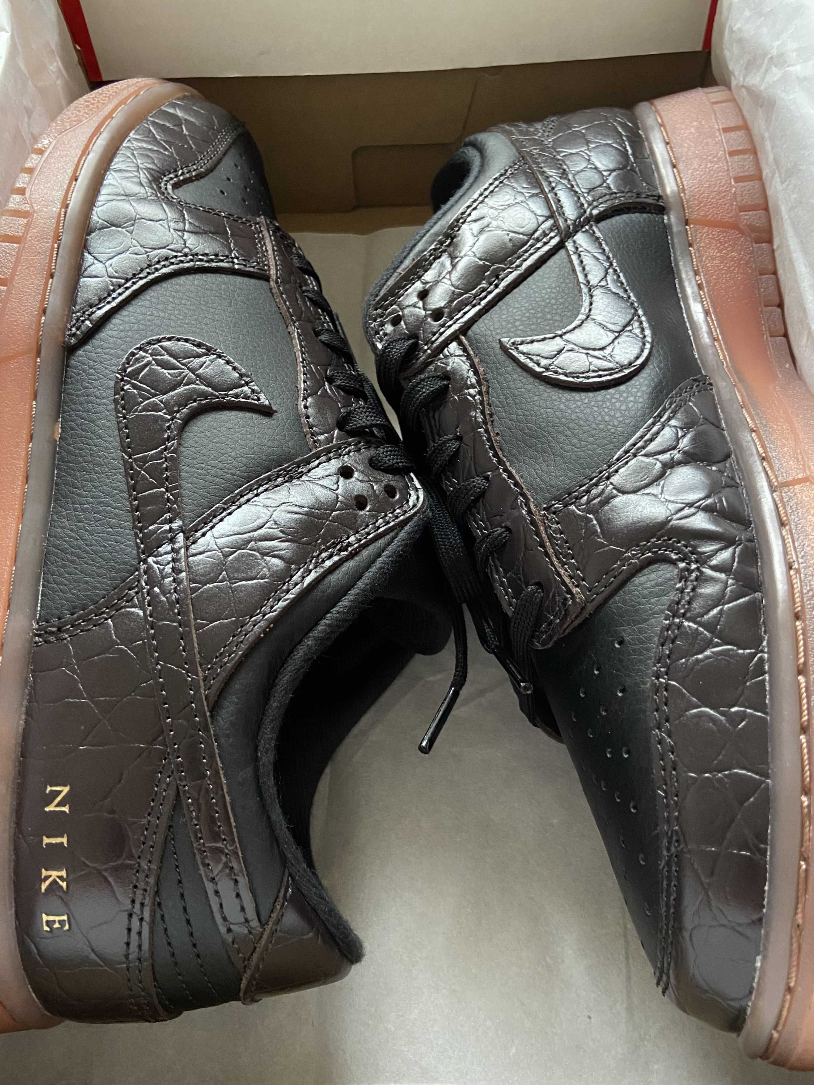 Nike Dunk Low "Velvet Brown and Black"