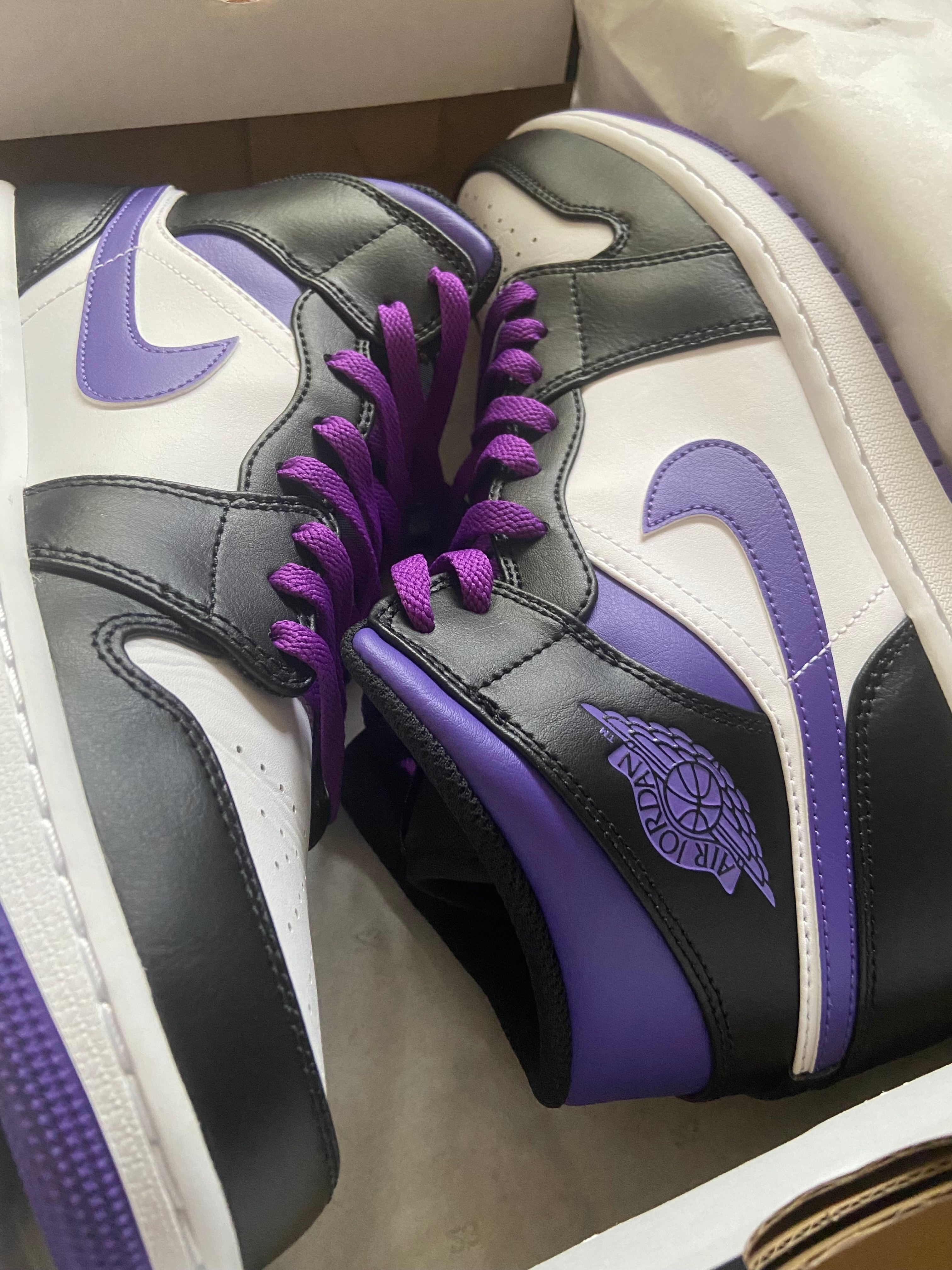 Nike Air Jordan 1 Mid "Black/Court Purple"