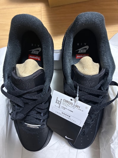 Supreme × Nike Air Force 1 Low "Black"