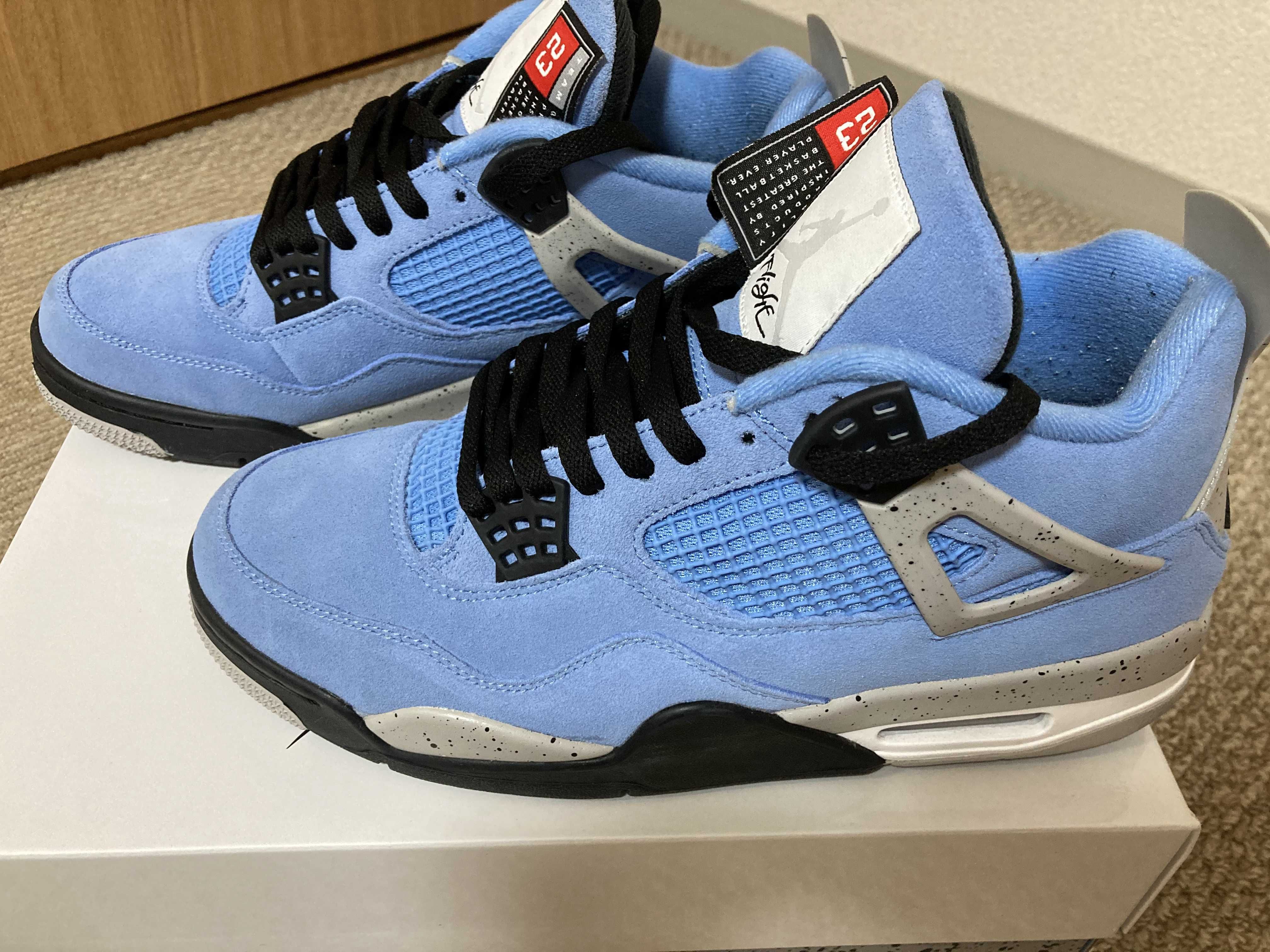 Nike Air Jordan 4 "University Blue"