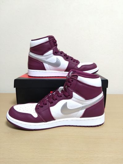 Nike Air Jordan 1 High OG "Bordeaux"